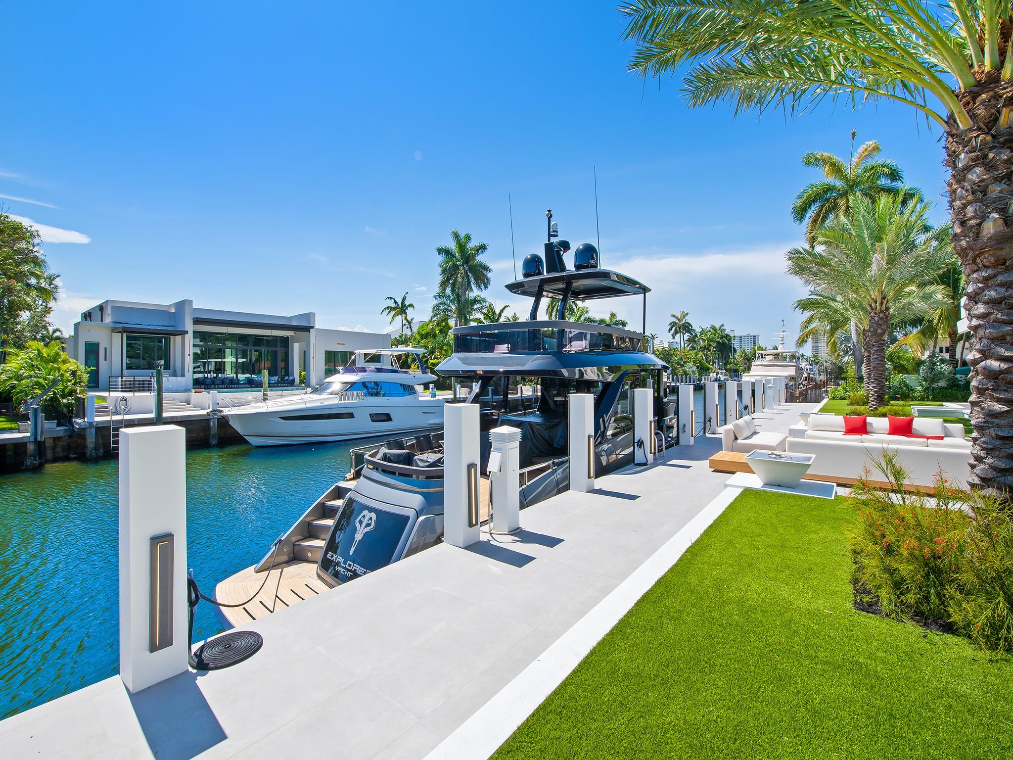 725 Poinciana Dr Fort Lauderdale, FL 33301 725 Poinciana Dr Fort Lauderdale, FL 33301