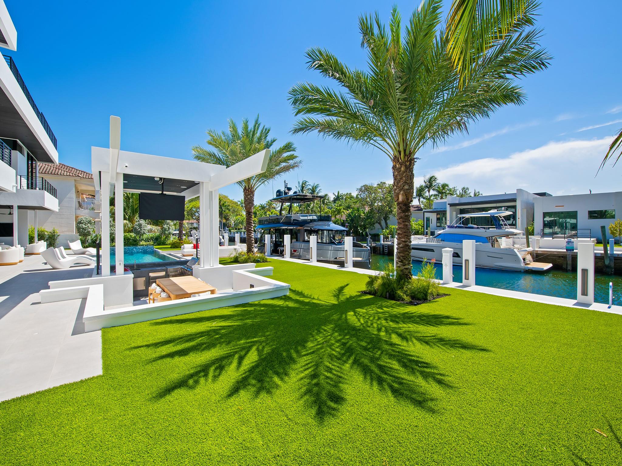 725 Poinciana Dr Fort Lauderdale, FL 33301 725 Poinciana Dr Fort Lauderdale, FL 33301