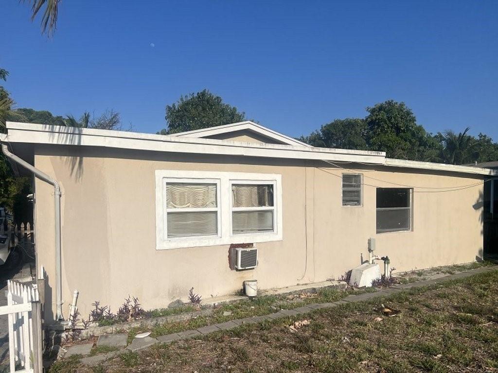 300 NE 26th St,Pompano Beach, FL 33064