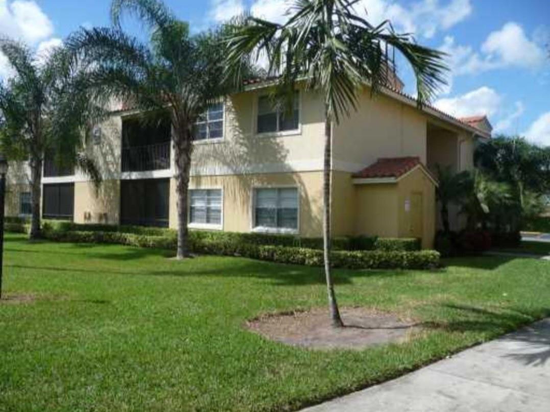 1241 SW 46th Ave #1002