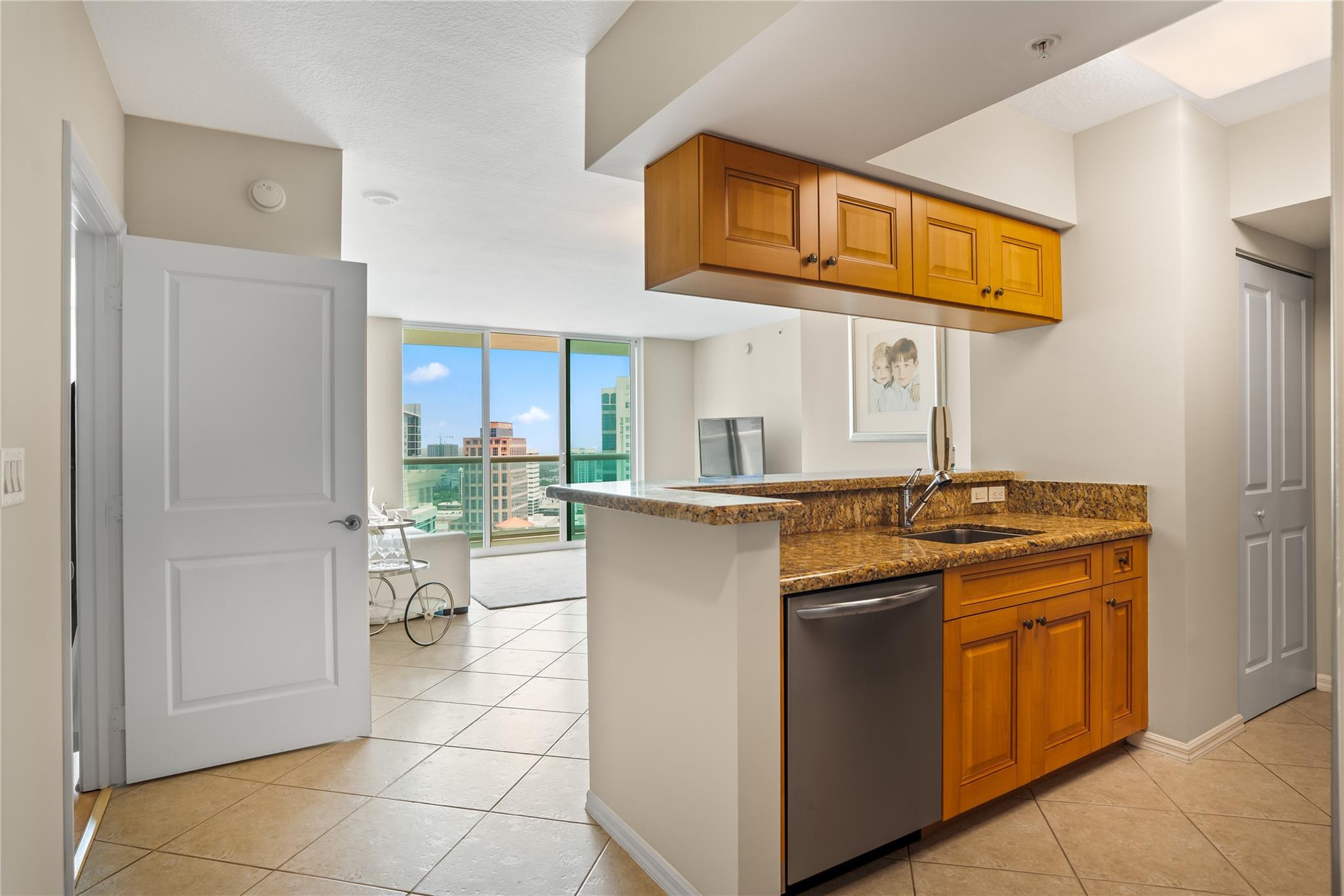 347 N New Riv Dr #2808 Fort Lauderdale, FL 33301