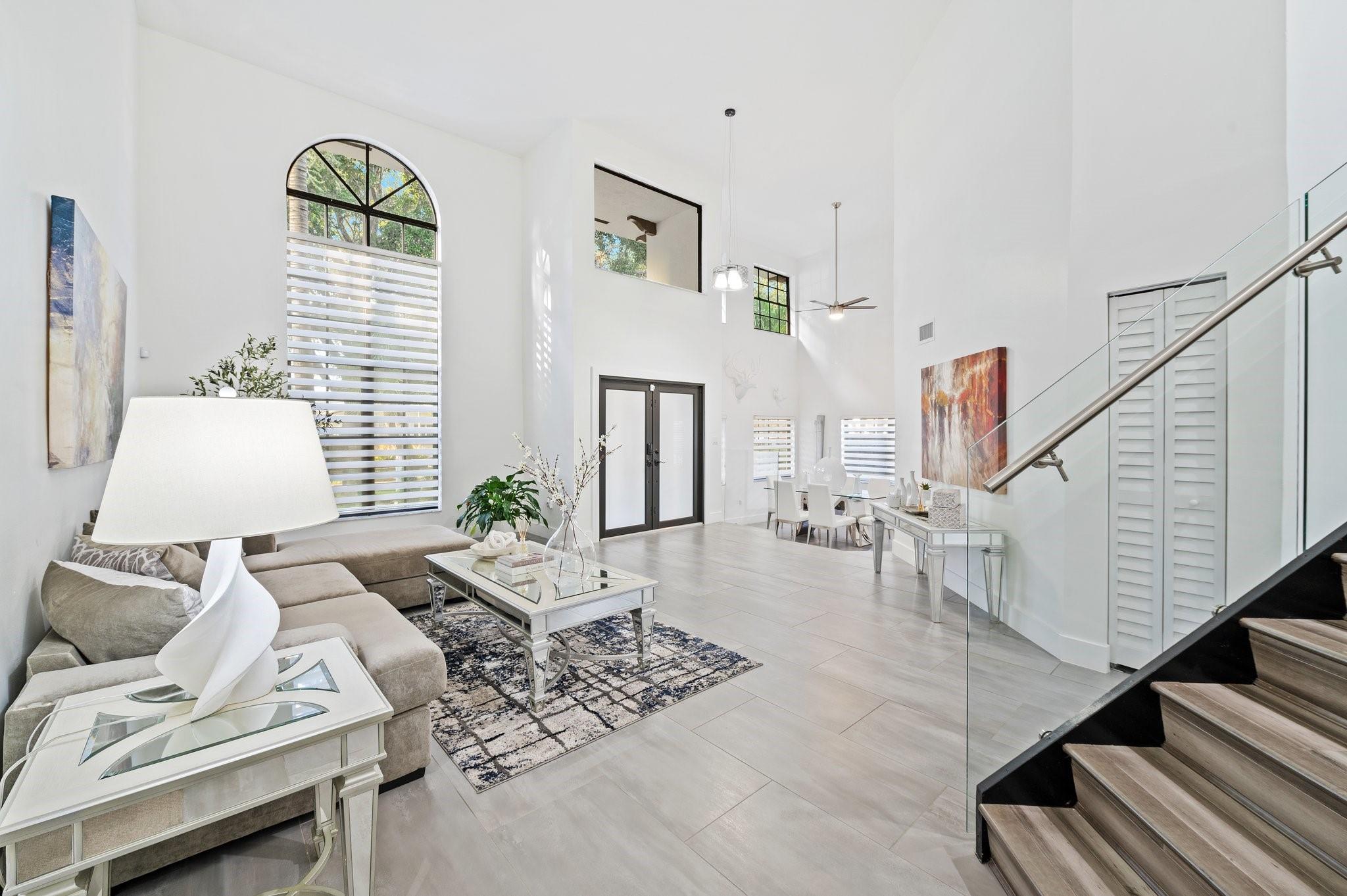 8340 NW 167th Ter Miami Lakes, FL 33016