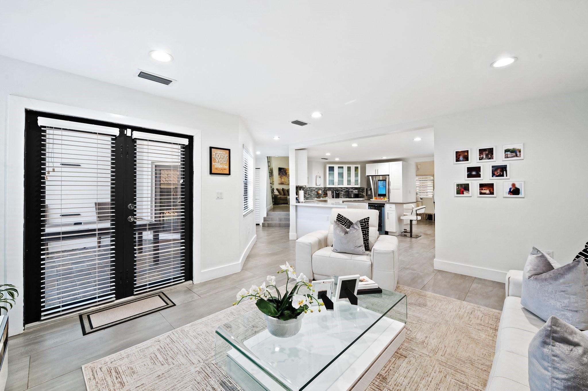 8340 NW 167th Ter Miami Lakes, FL 33016