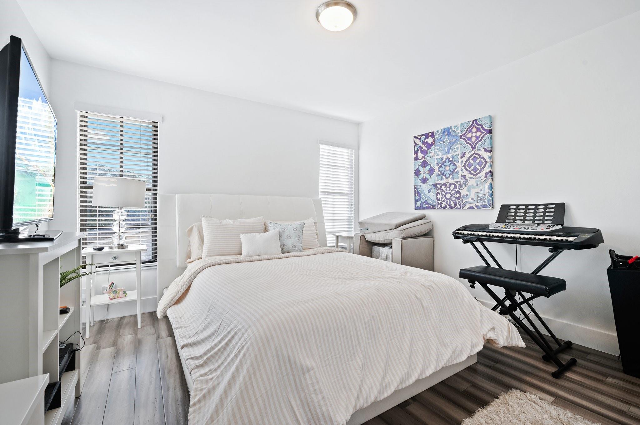 8340 NW 167th Ter Miami Lakes, FL 33016