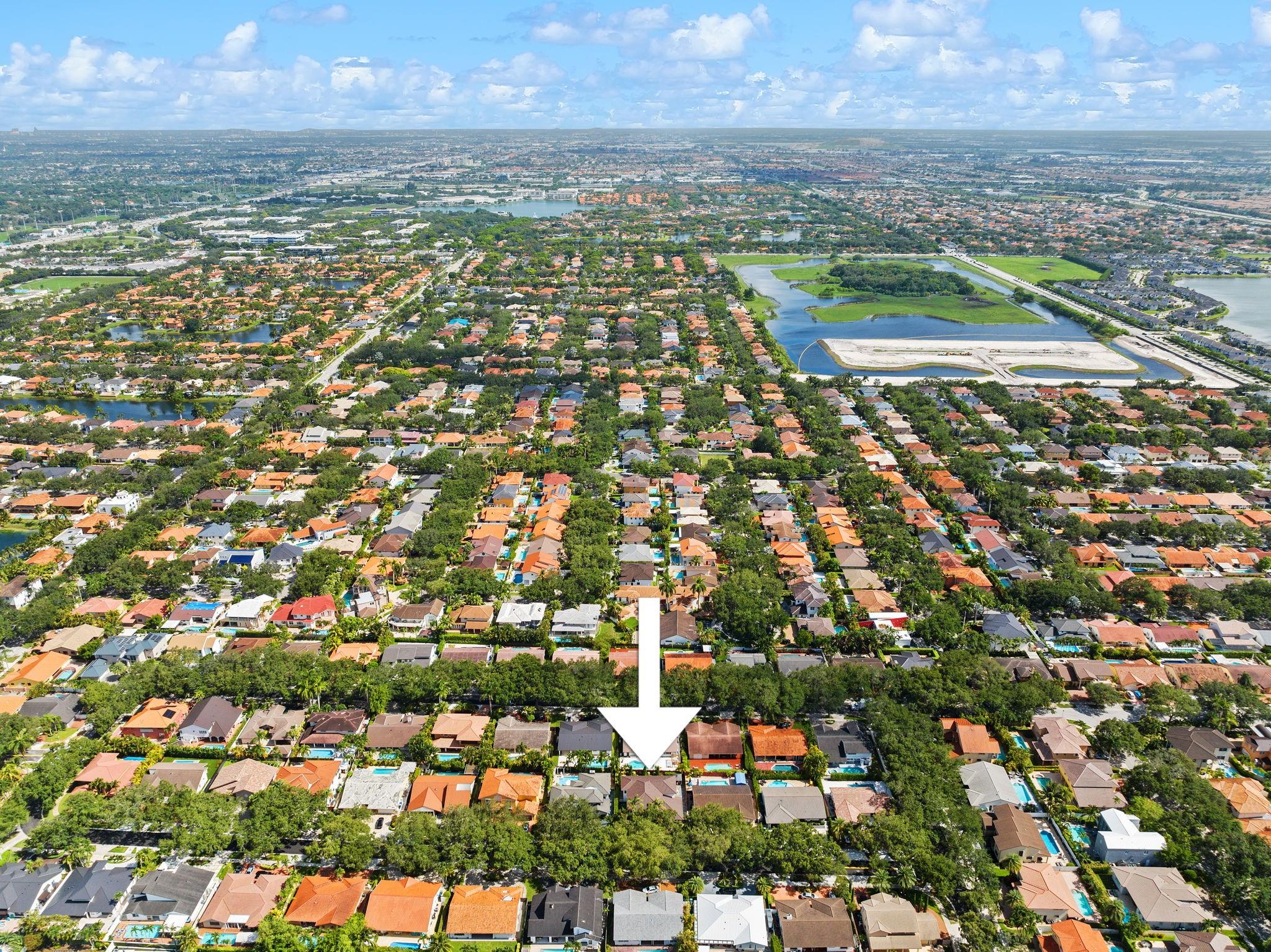 8340 NW 167th Ter Miami Lakes, FL 33016