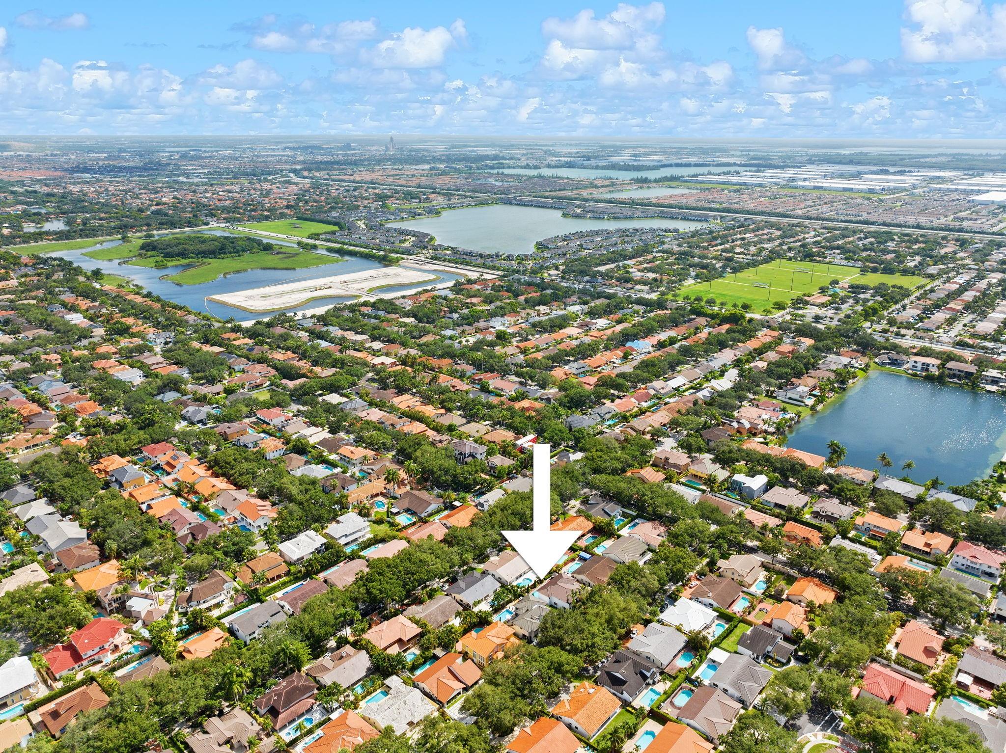 8340 NW 167th Ter Miami Lakes, FL 33016