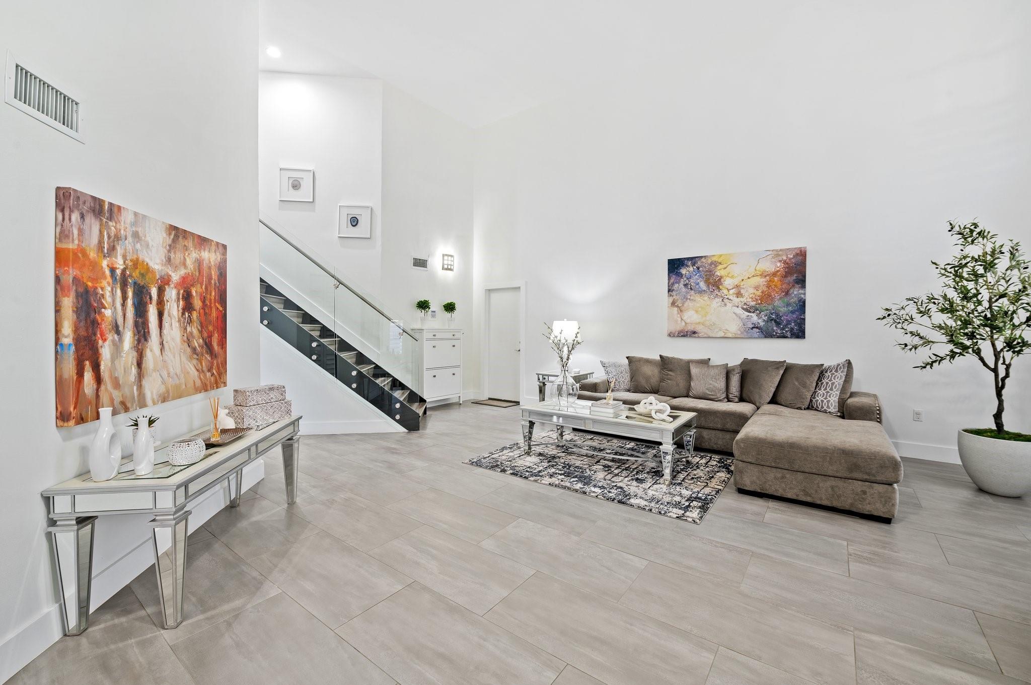 8340 NW 167th Ter Miami Lakes, FL 33016