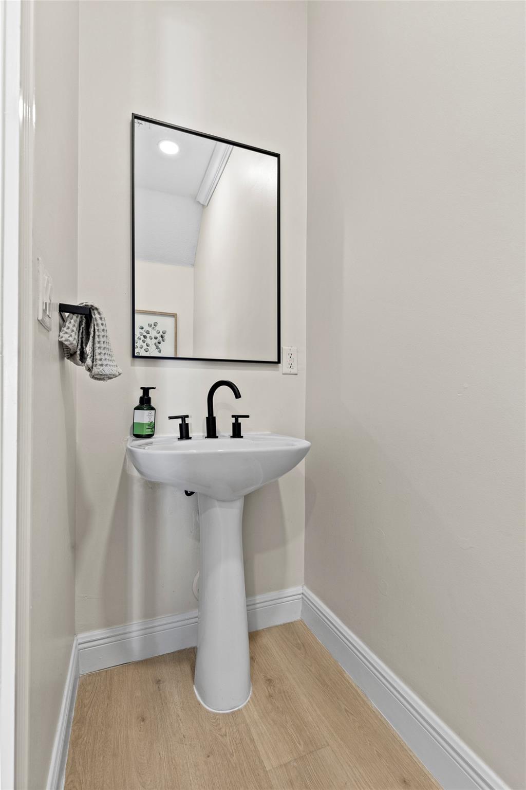 1121 NE 14th Ave Fort Lauderdale, FL 33304