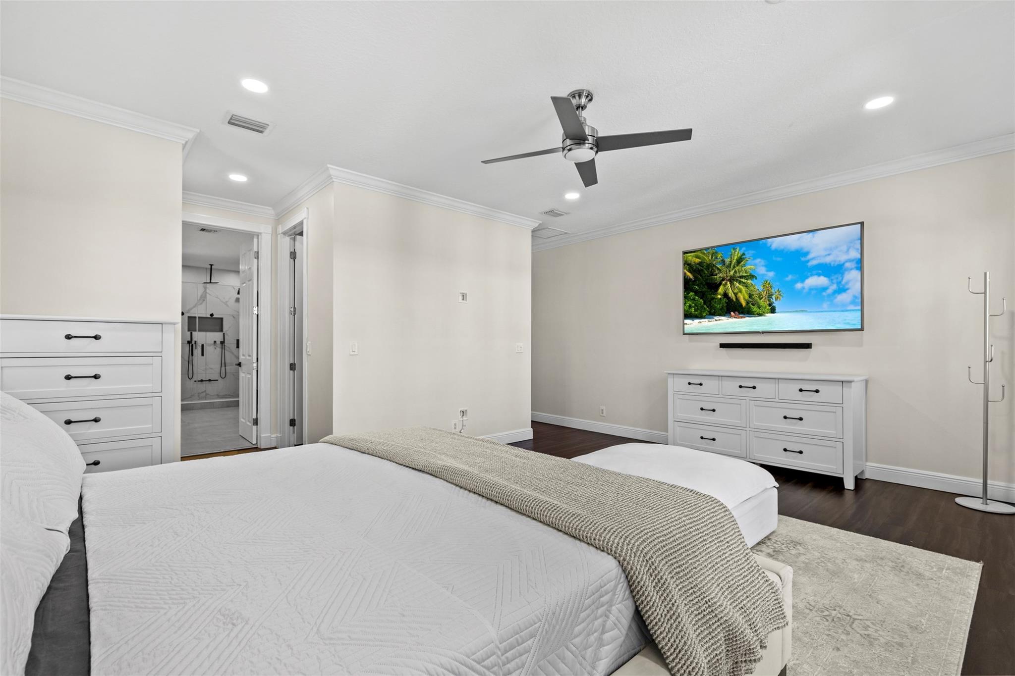 1121 NE 14th Ave Fort Lauderdale, FL 33304