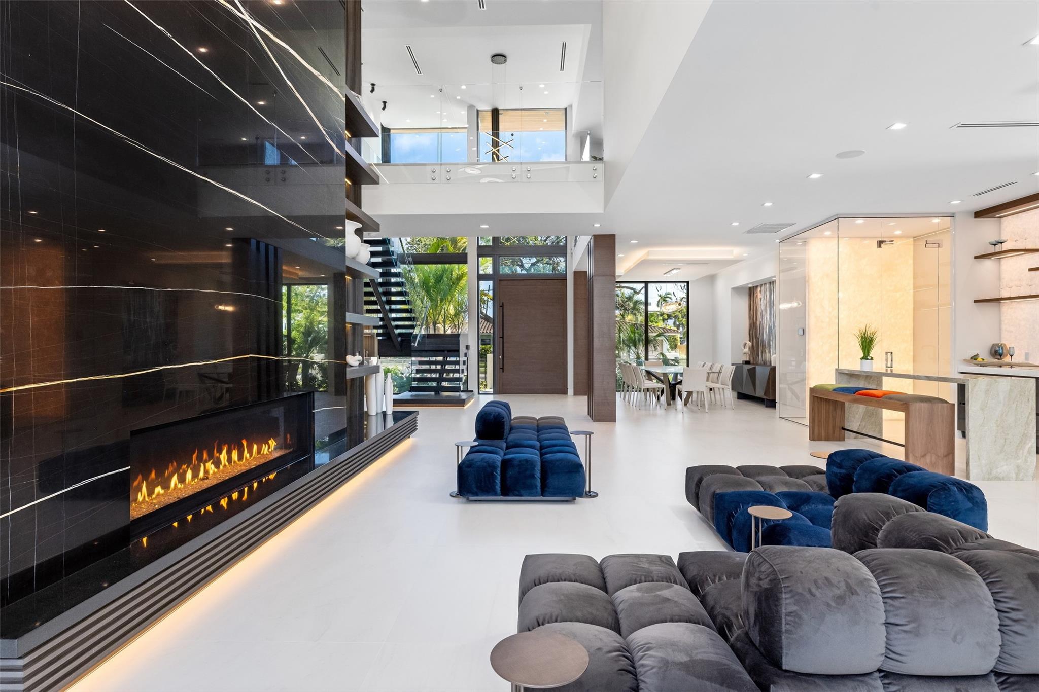 2733 NE 16th St Fort Lauderdale, FL 33304