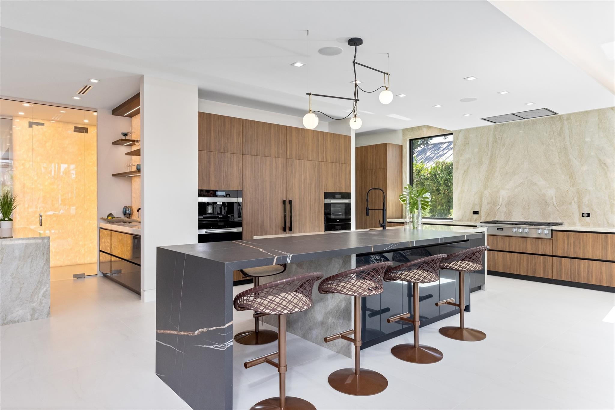 2733 NE 16th St Fort Lauderdale, FL 33304