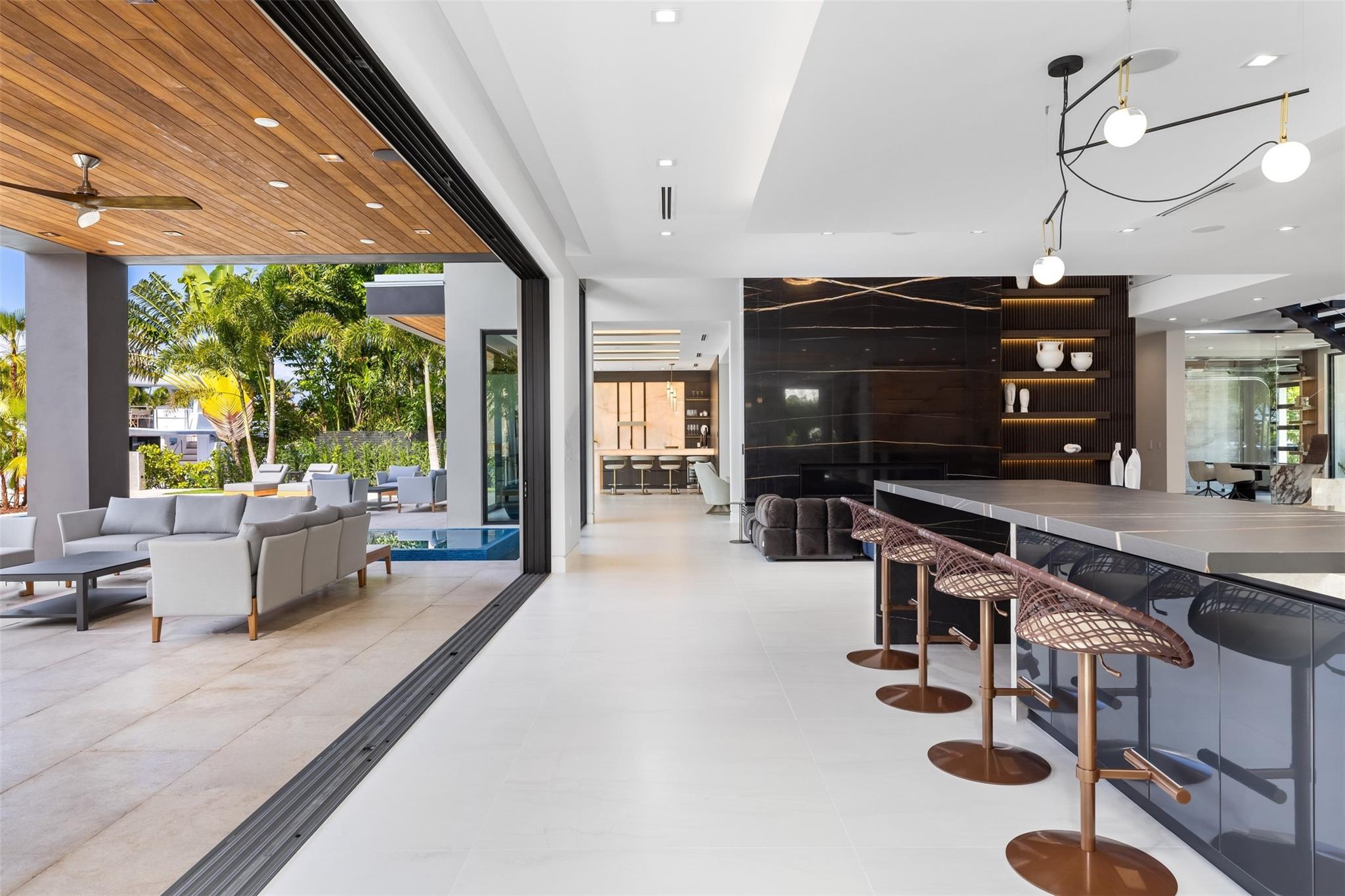 2733 NE 16th St Fort Lauderdale, FL 33304