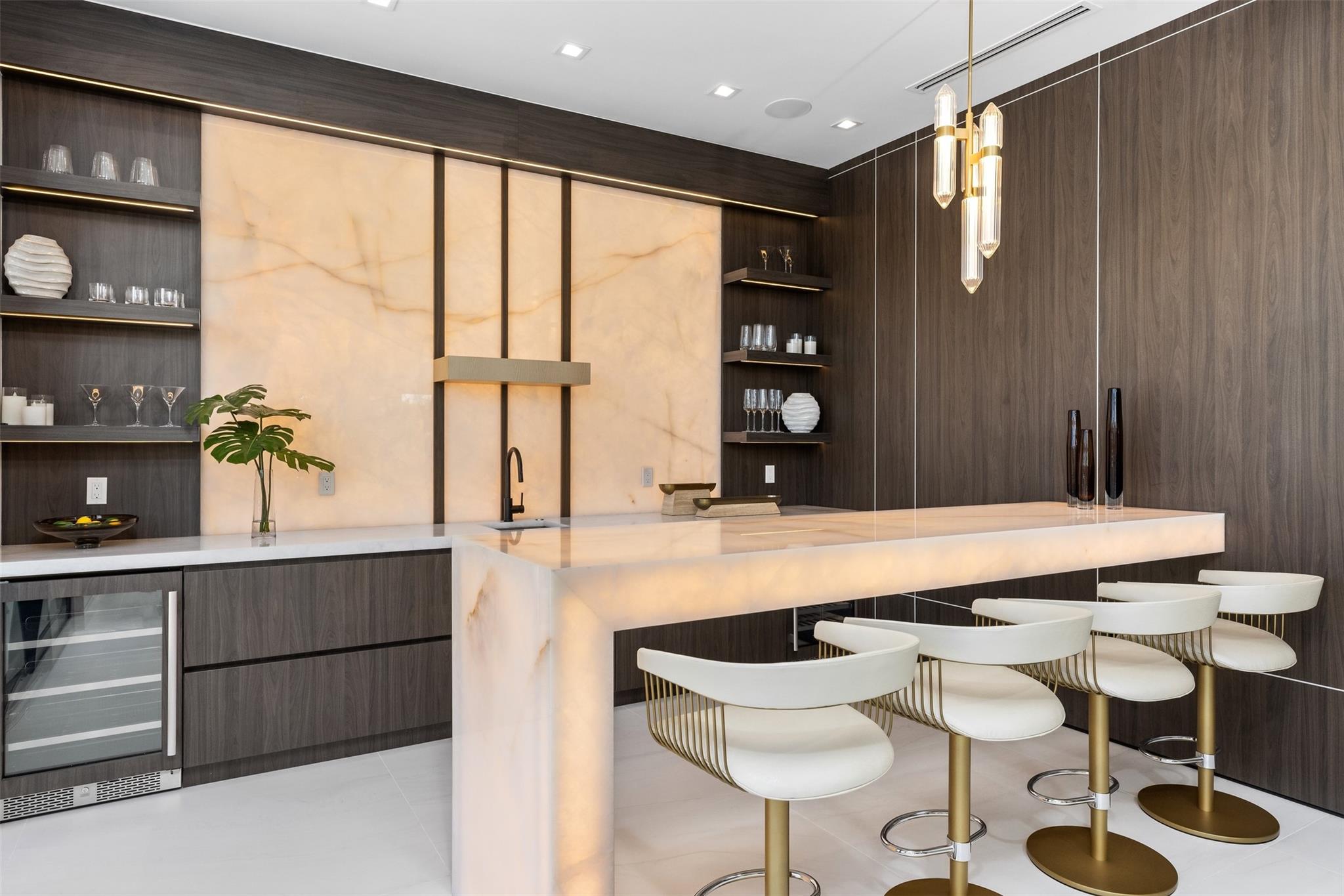 2733 NE 16th St Fort Lauderdale, FL 33304