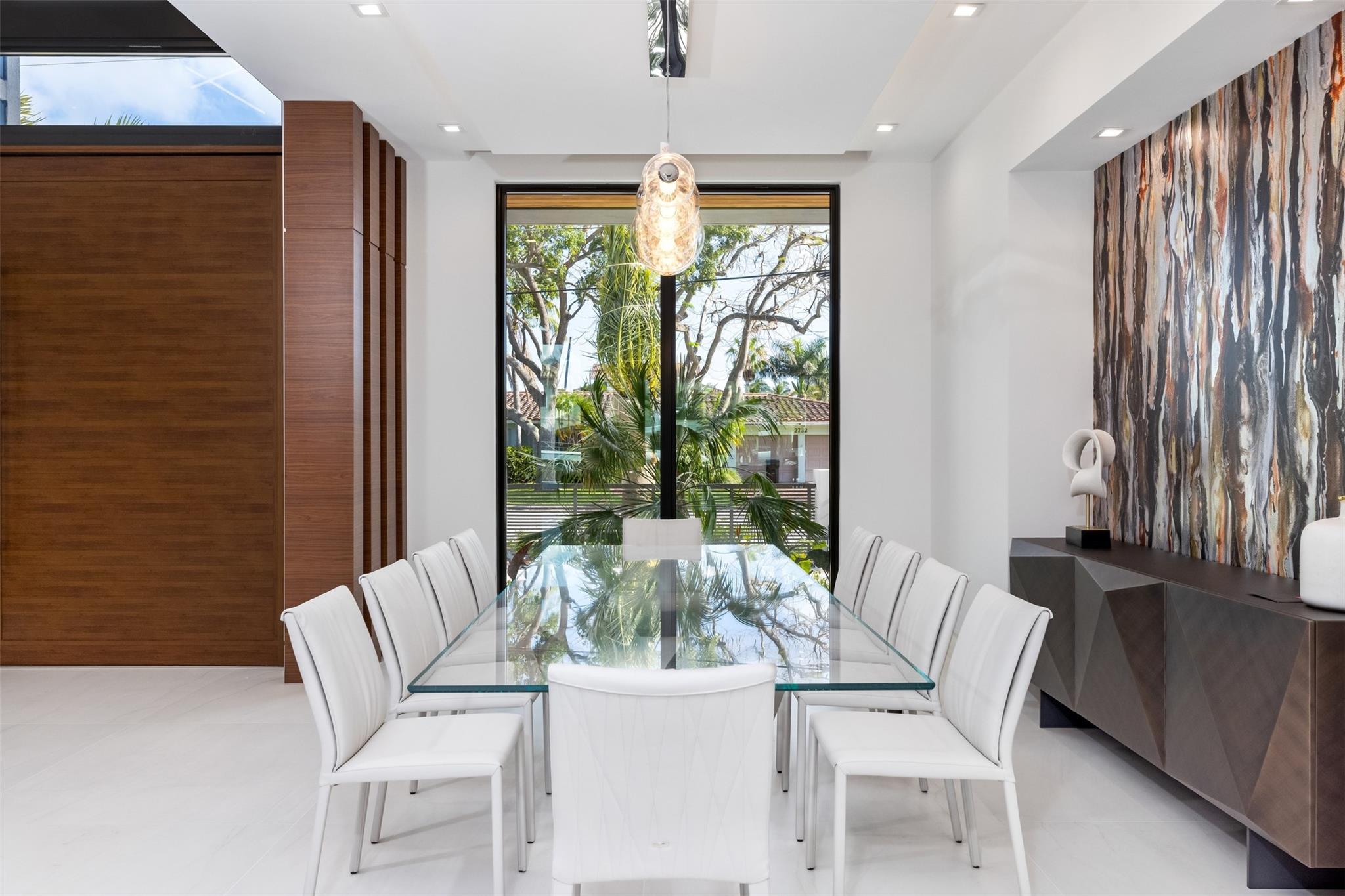 2733 NE 16th St Fort Lauderdale, FL 33304