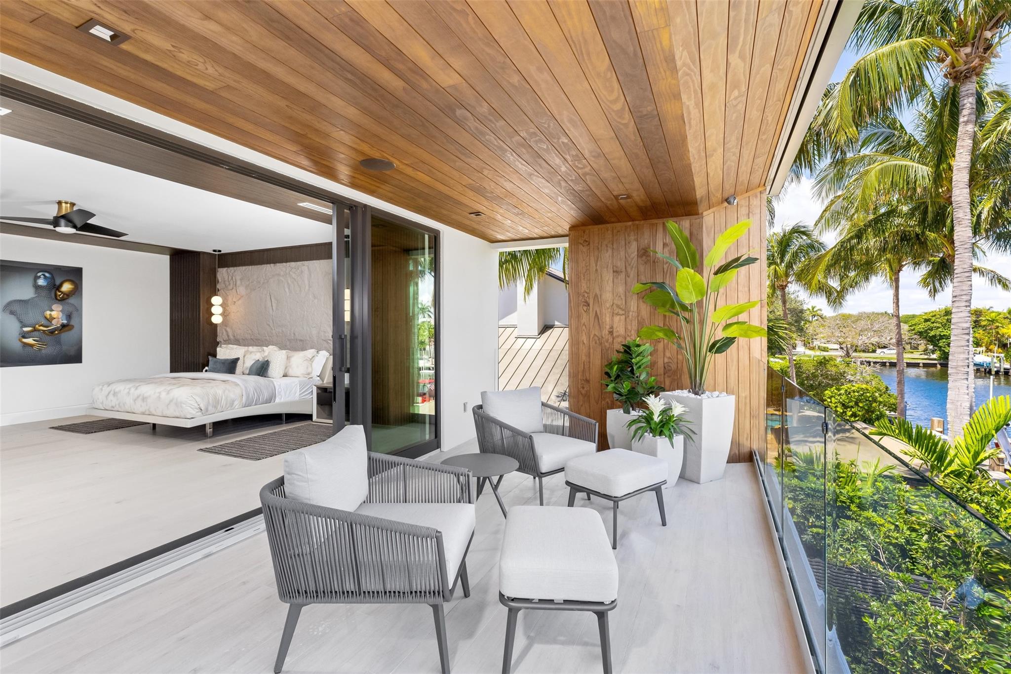 2733 NE 16th St Fort Lauderdale, FL 33304