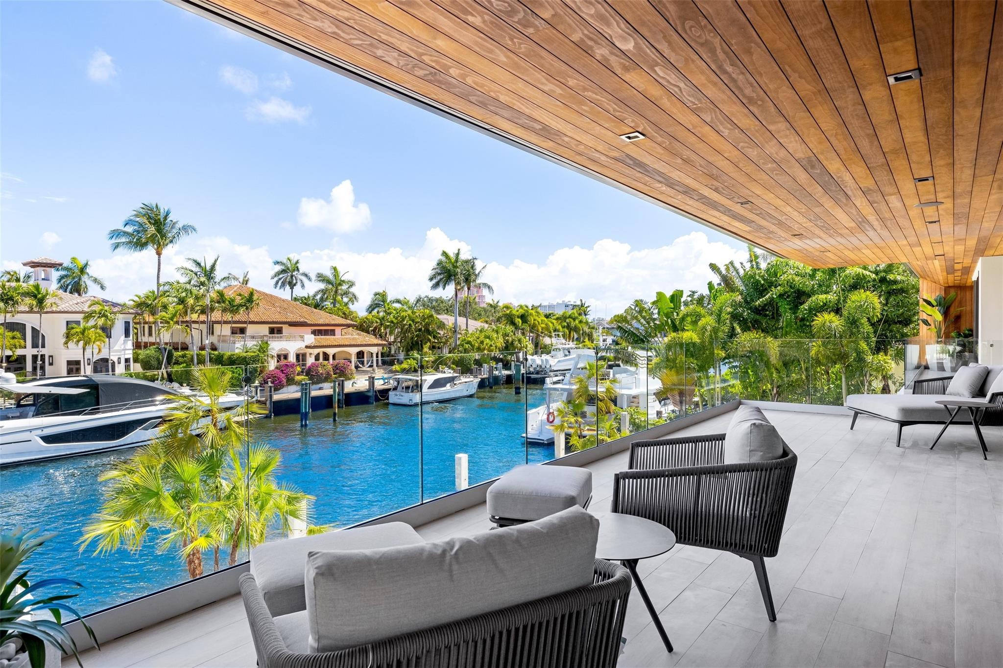 2733 NE 16th St Fort Lauderdale, FL 33304