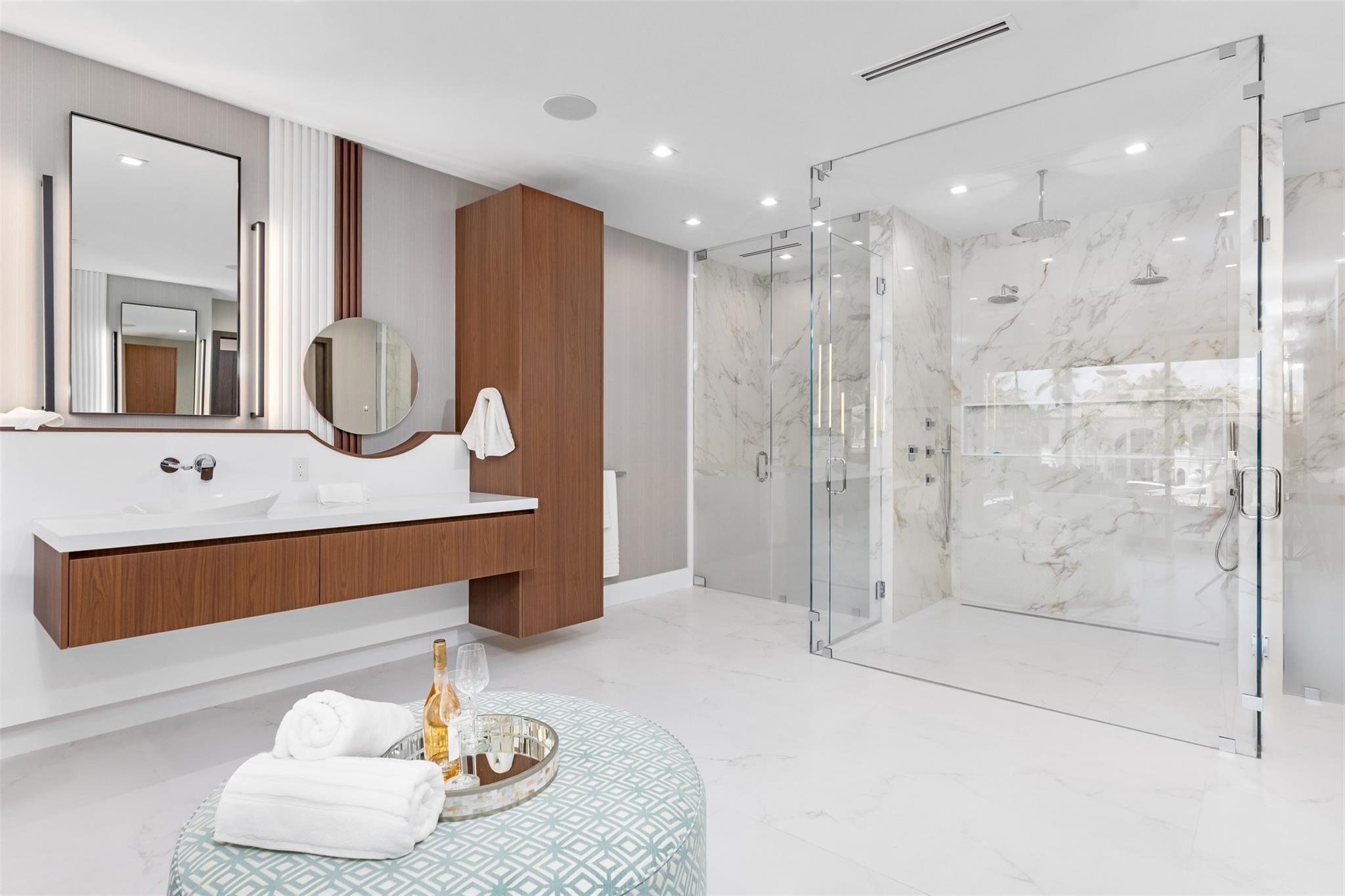 2733 NE 16th St Fort Lauderdale, FL 33304