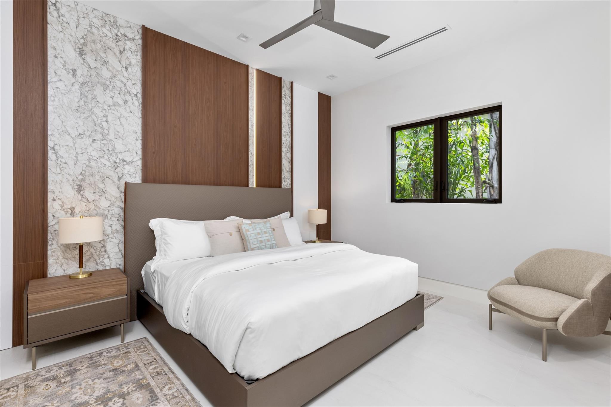 2733 NE 16th St Fort Lauderdale, FL 33304