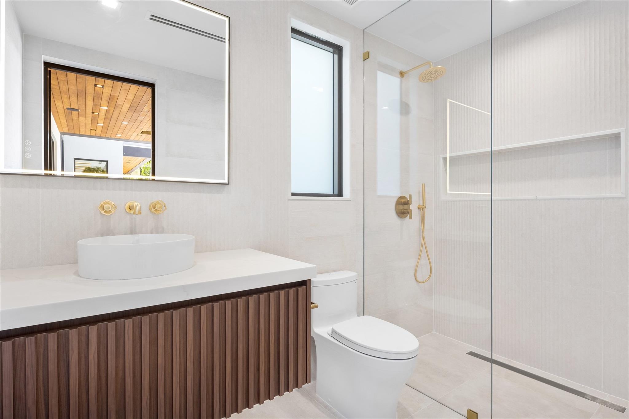 2733 NE 16th St Fort Lauderdale, FL 33304