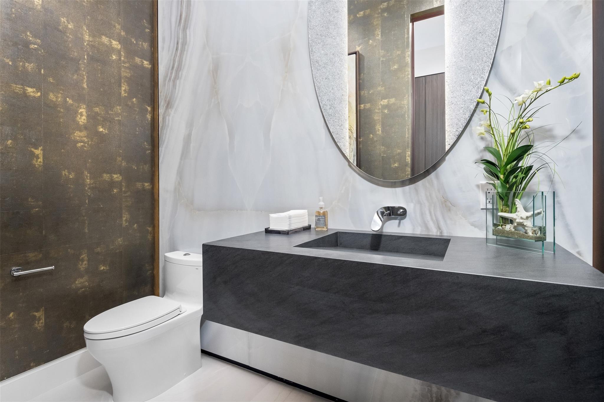 2733 NE 16th St Fort Lauderdale, FL 33304