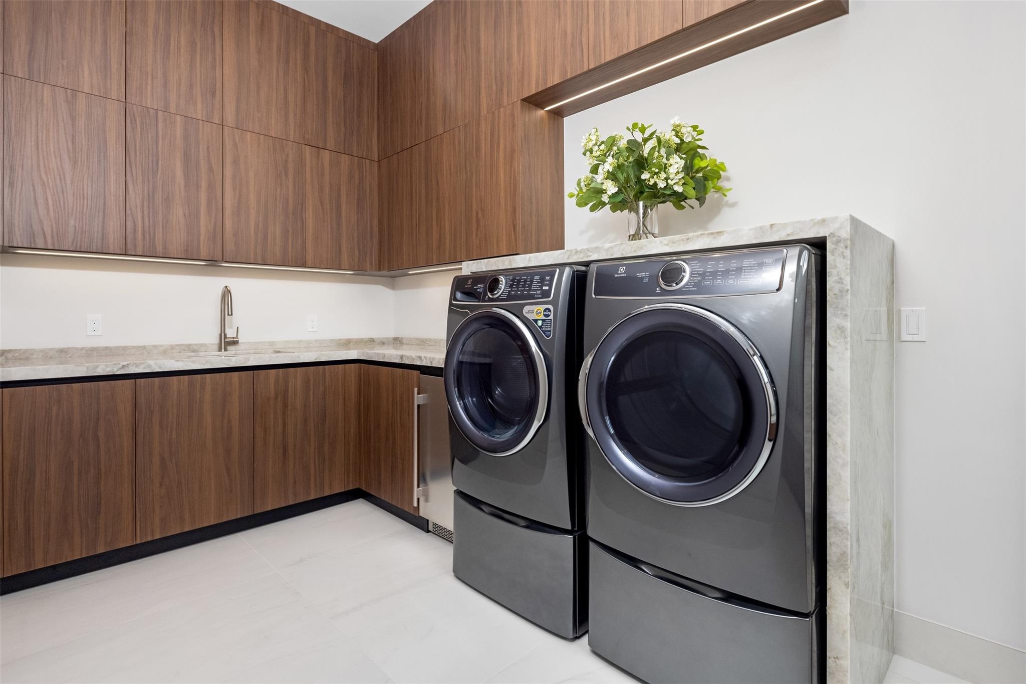 2733 NE 16th St Fort Lauderdale, FL 33304