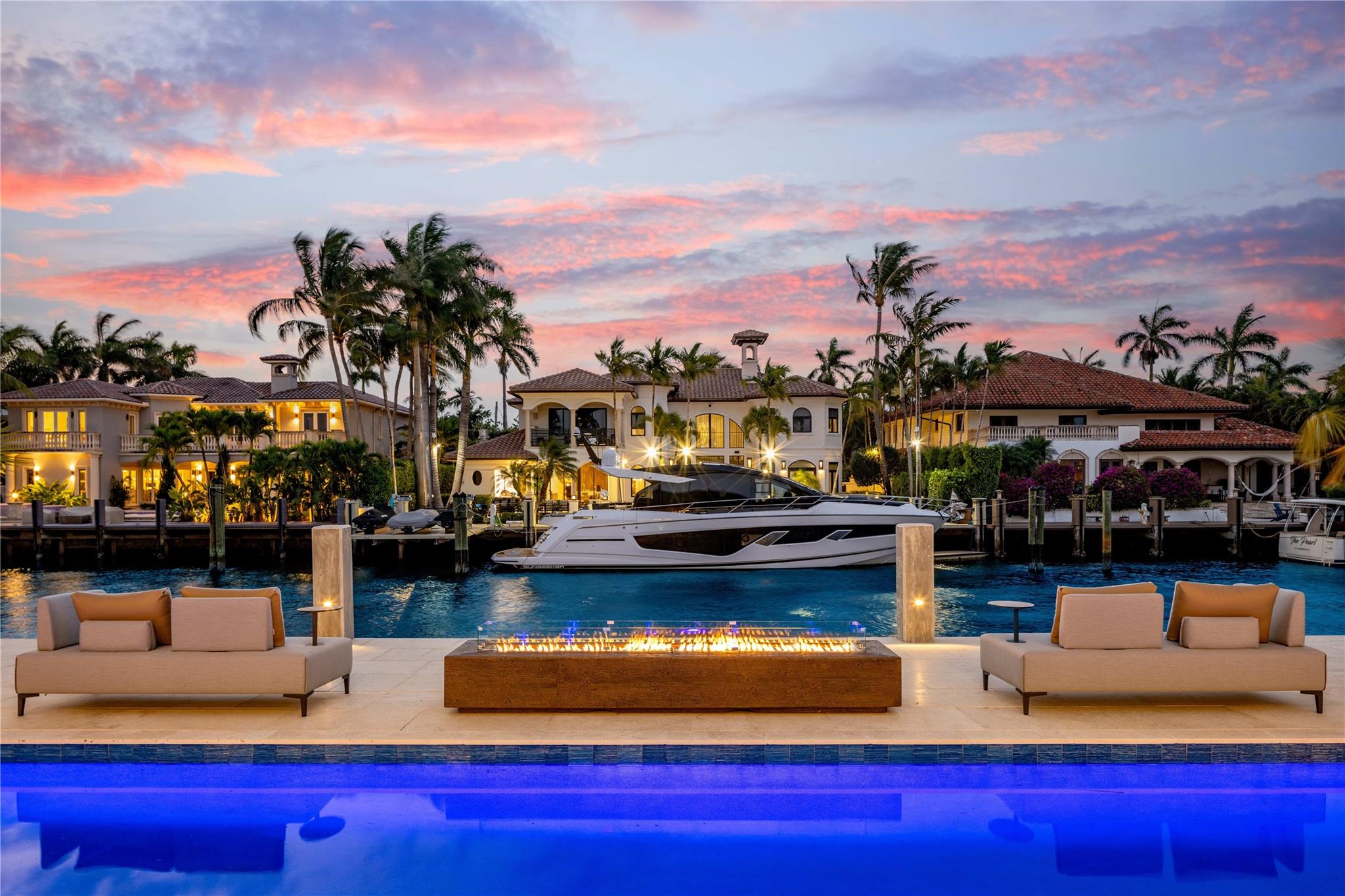 2733 NE 16th St Fort Lauderdale, FL 33304