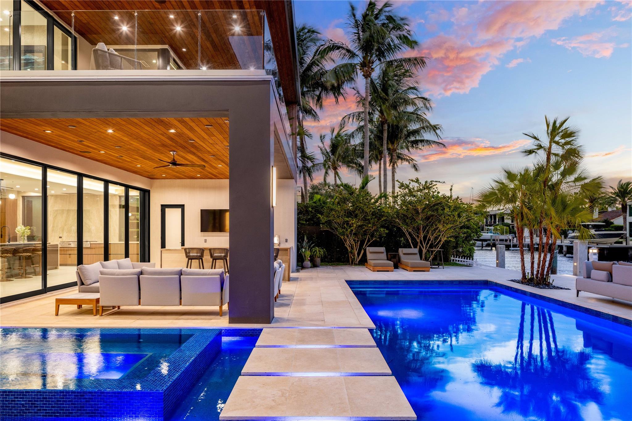 2733 NE 16th St Fort Lauderdale, FL 33304