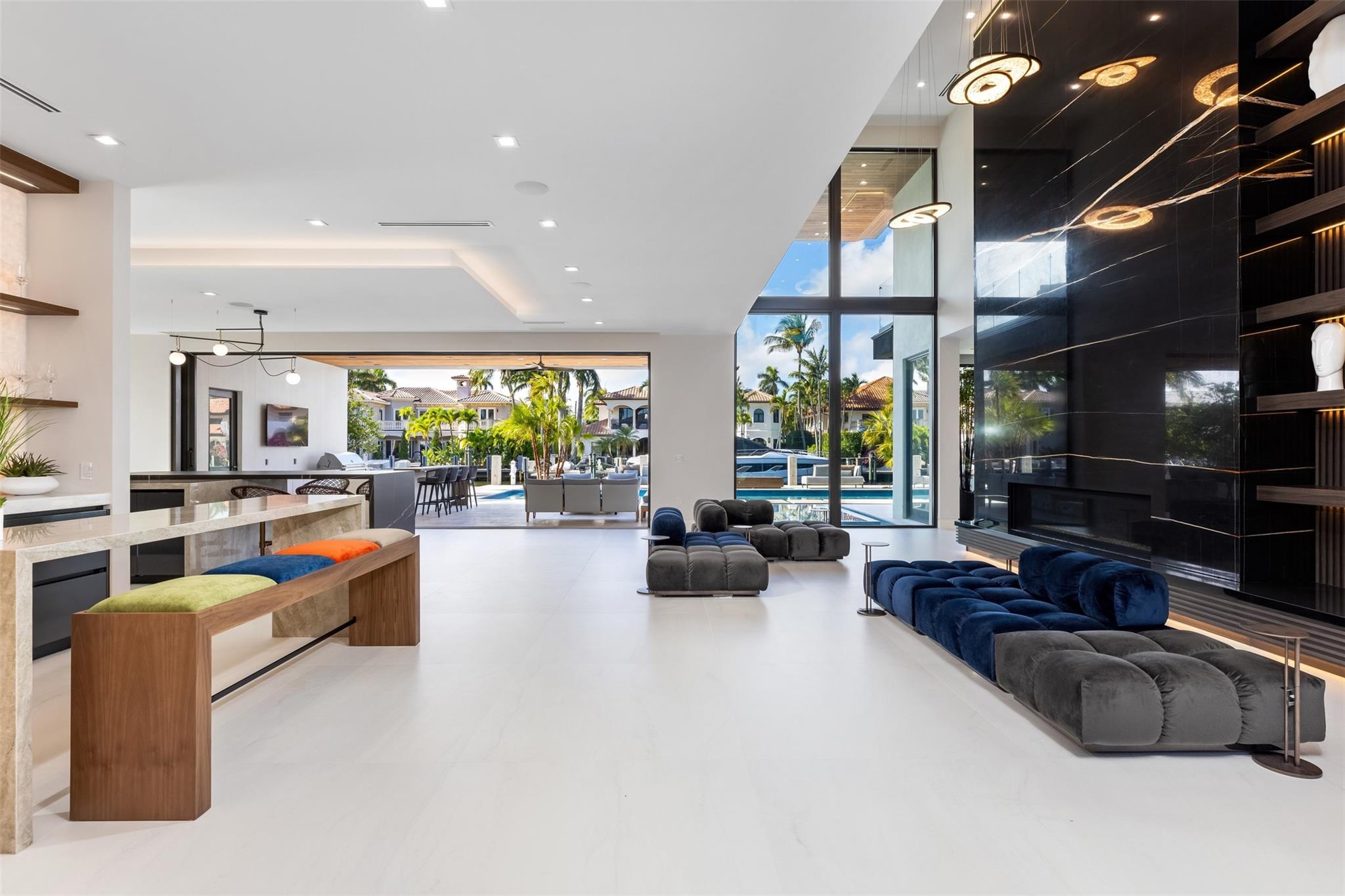 2733 NE 16th St Fort Lauderdale, FL 33304