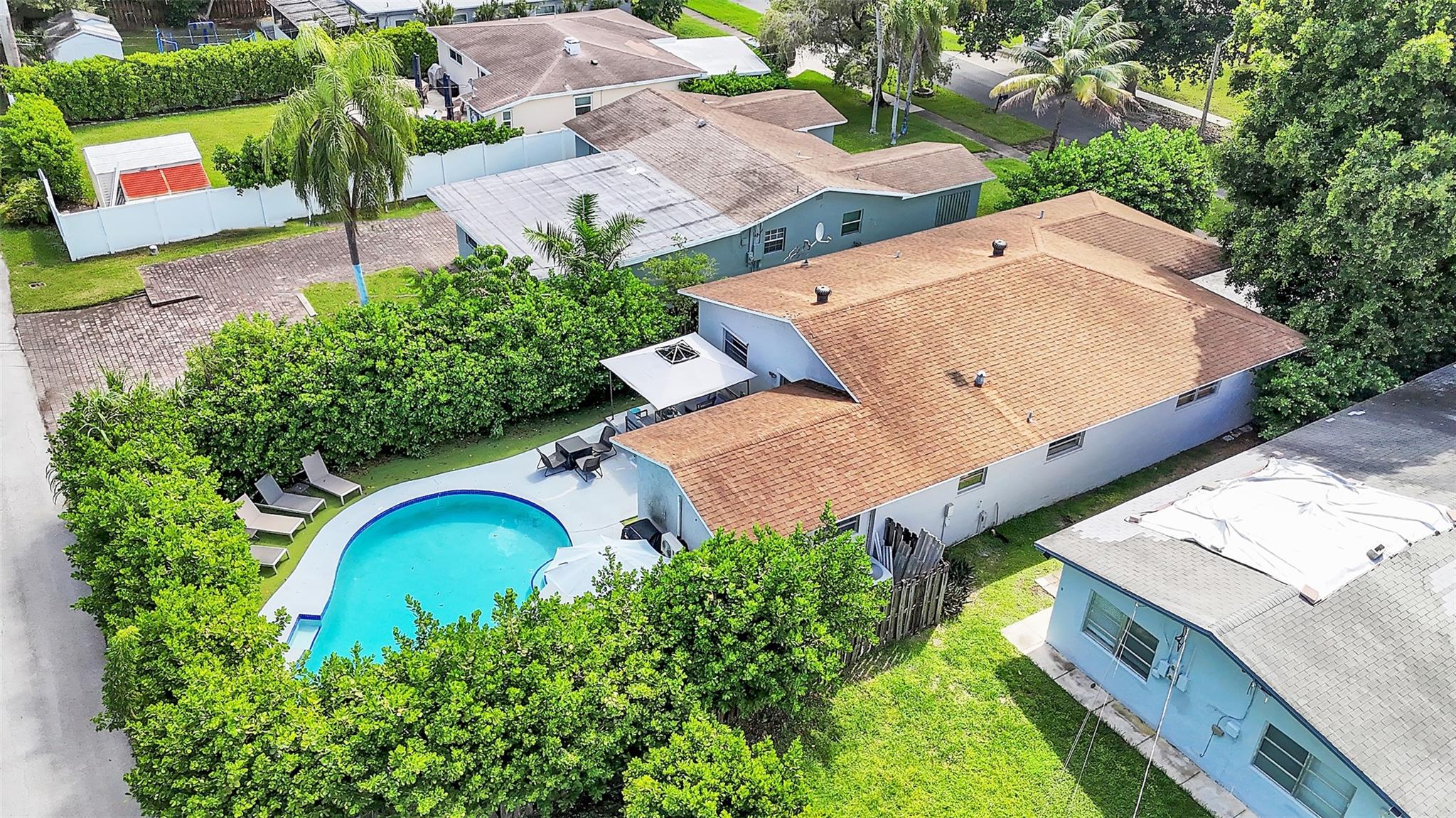 214 SE 6th St Dania Beach, FL 33004