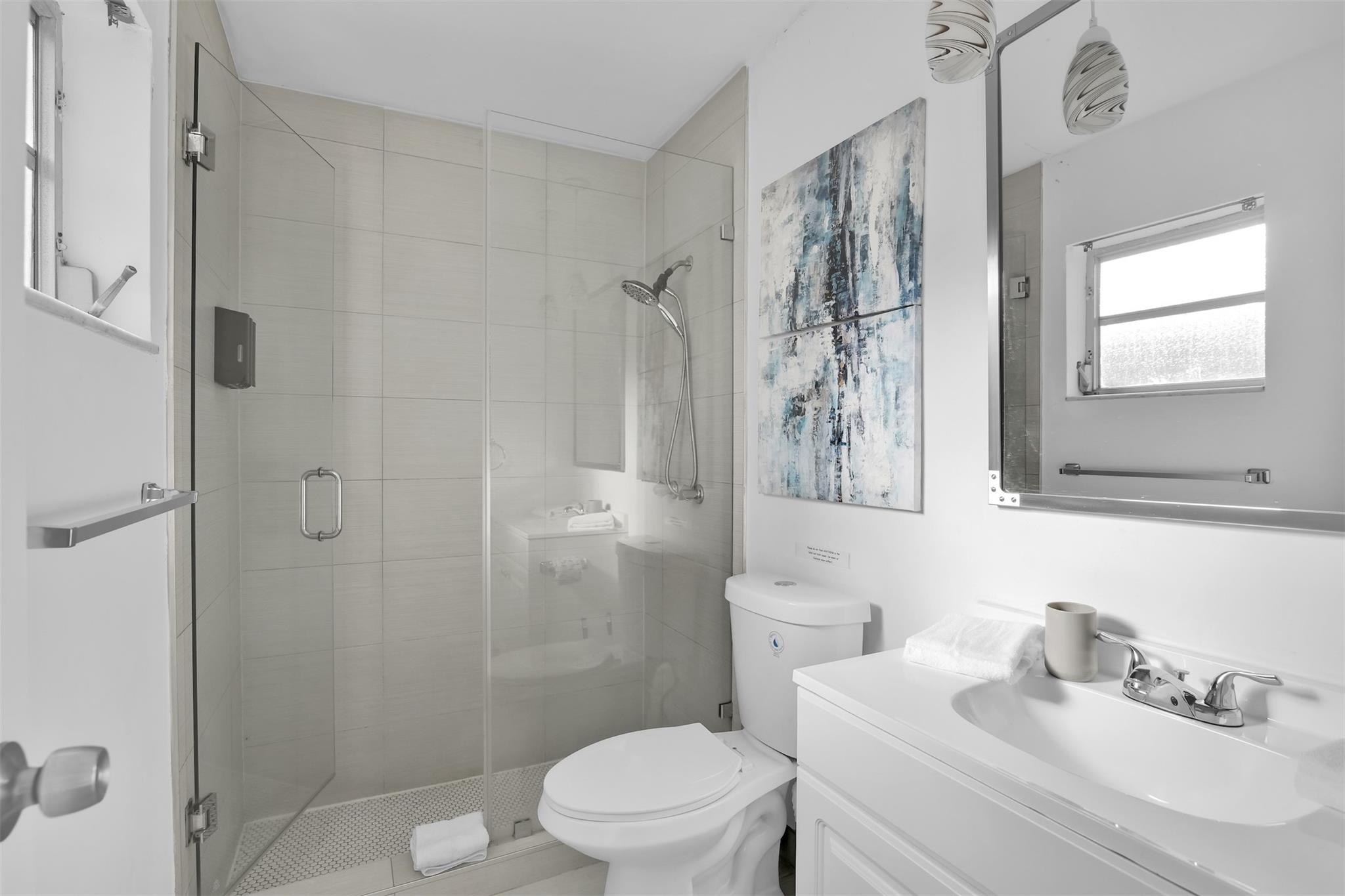 214 SE 6th St Dania Beach, FL 33004