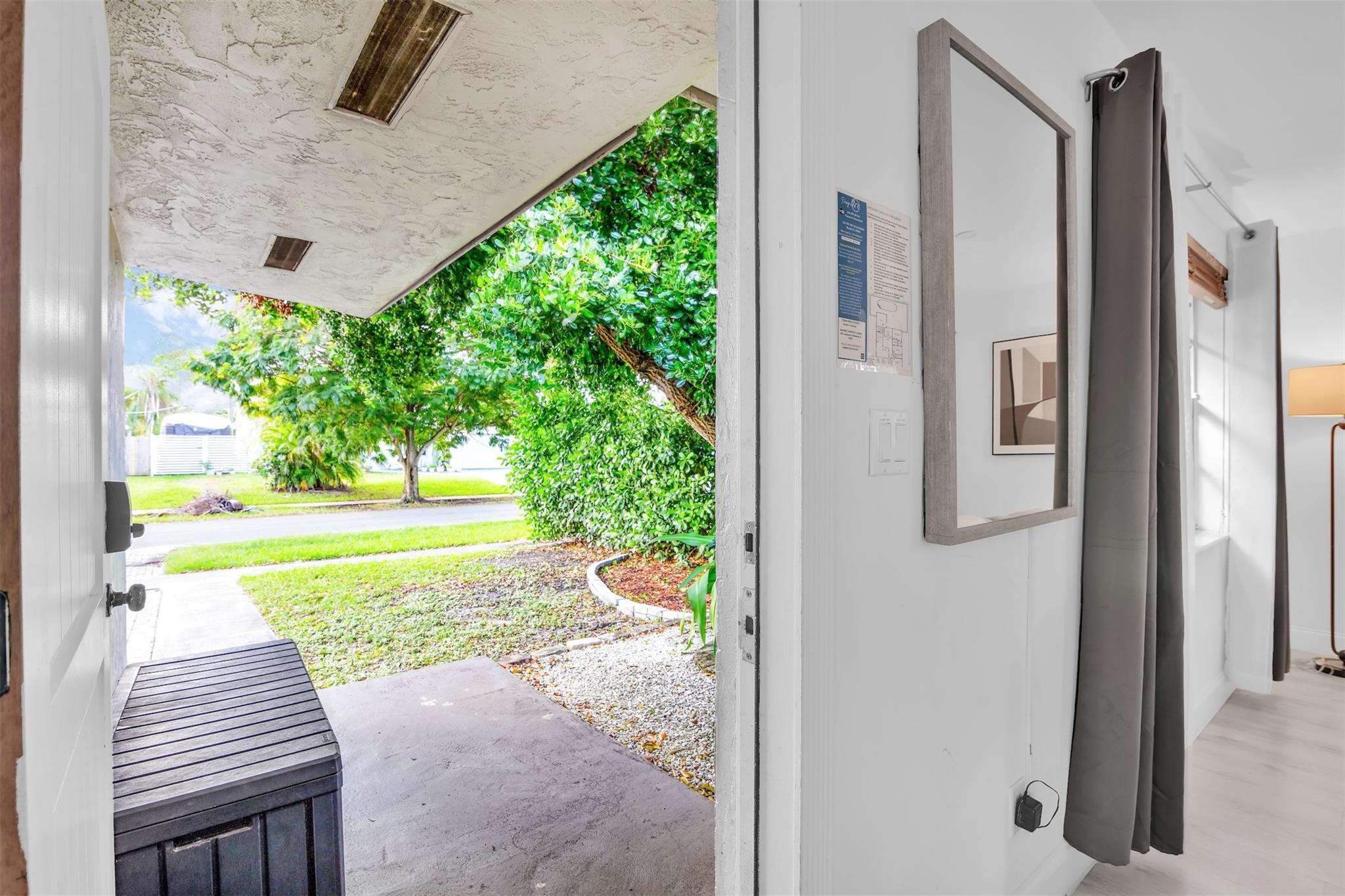 214 SE 6th St Dania Beach, FL 33004