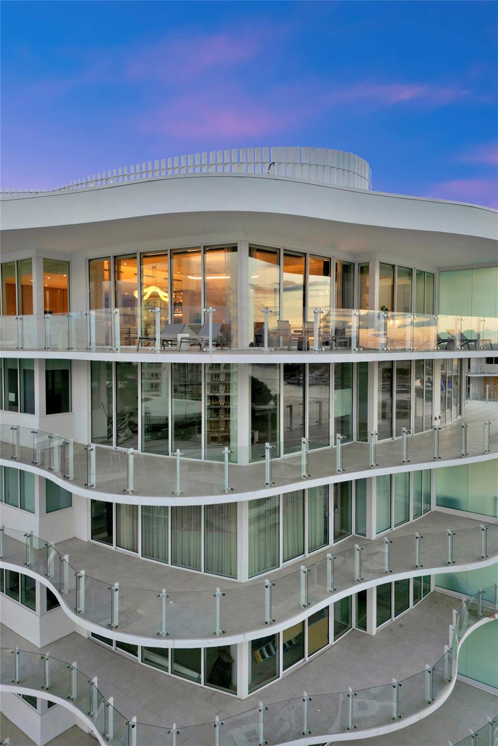 2241 SE 17th St #PH2 Fort Lauderdale, FL 33316