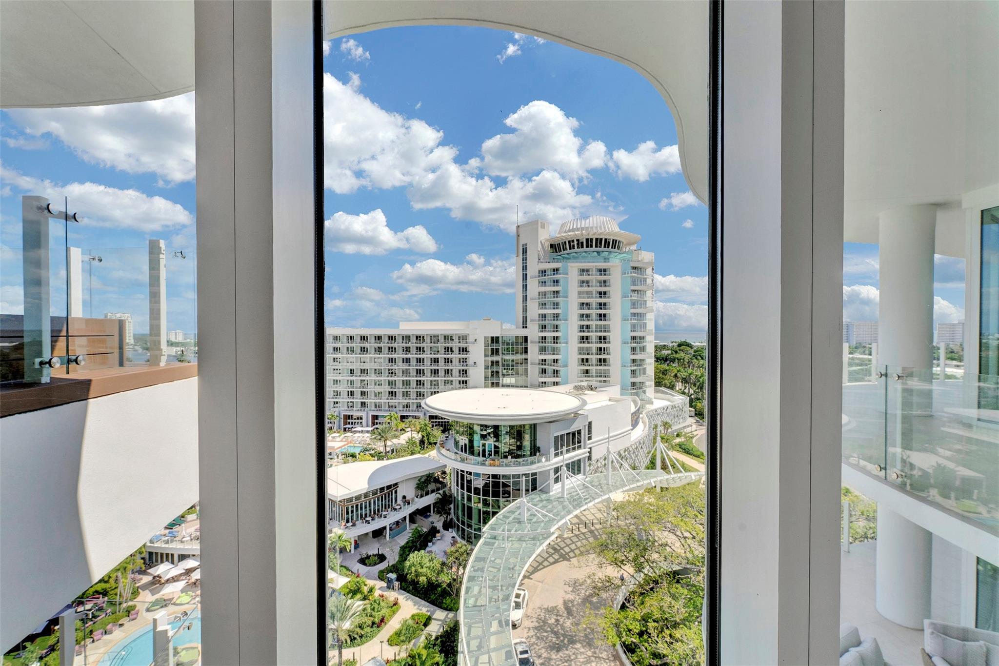 2241 SE 17th St #PH2 Fort Lauderdale, FL 33316