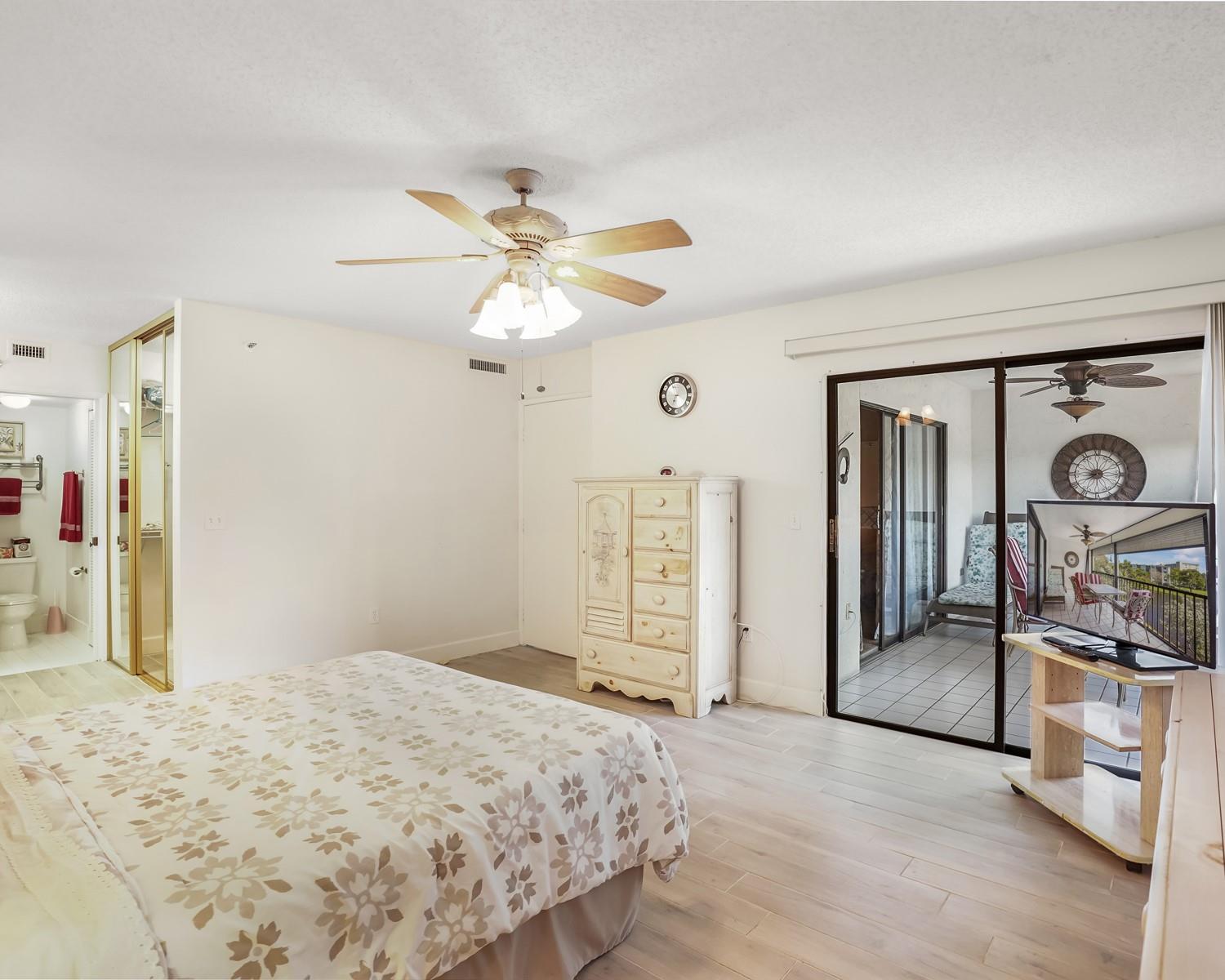 2334 S Cypress Bnd Dr #302 Pompano Beach, FL 33069