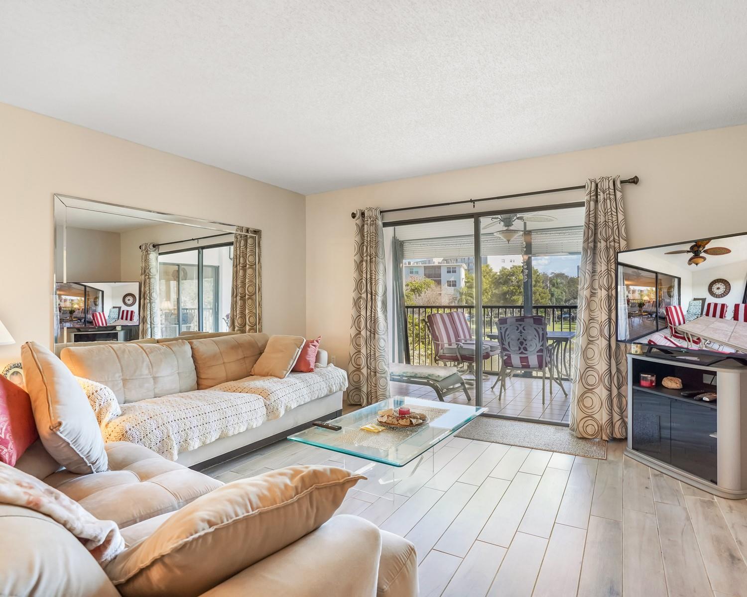 2334 S Cypress Bnd Dr #302 Pompano Beach, FL 33069