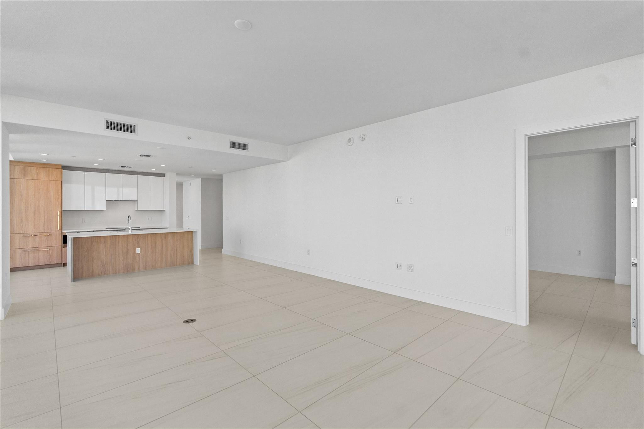 151 N Seabreeze Blvd #1103-E Fort Lauderdale, FL 33304