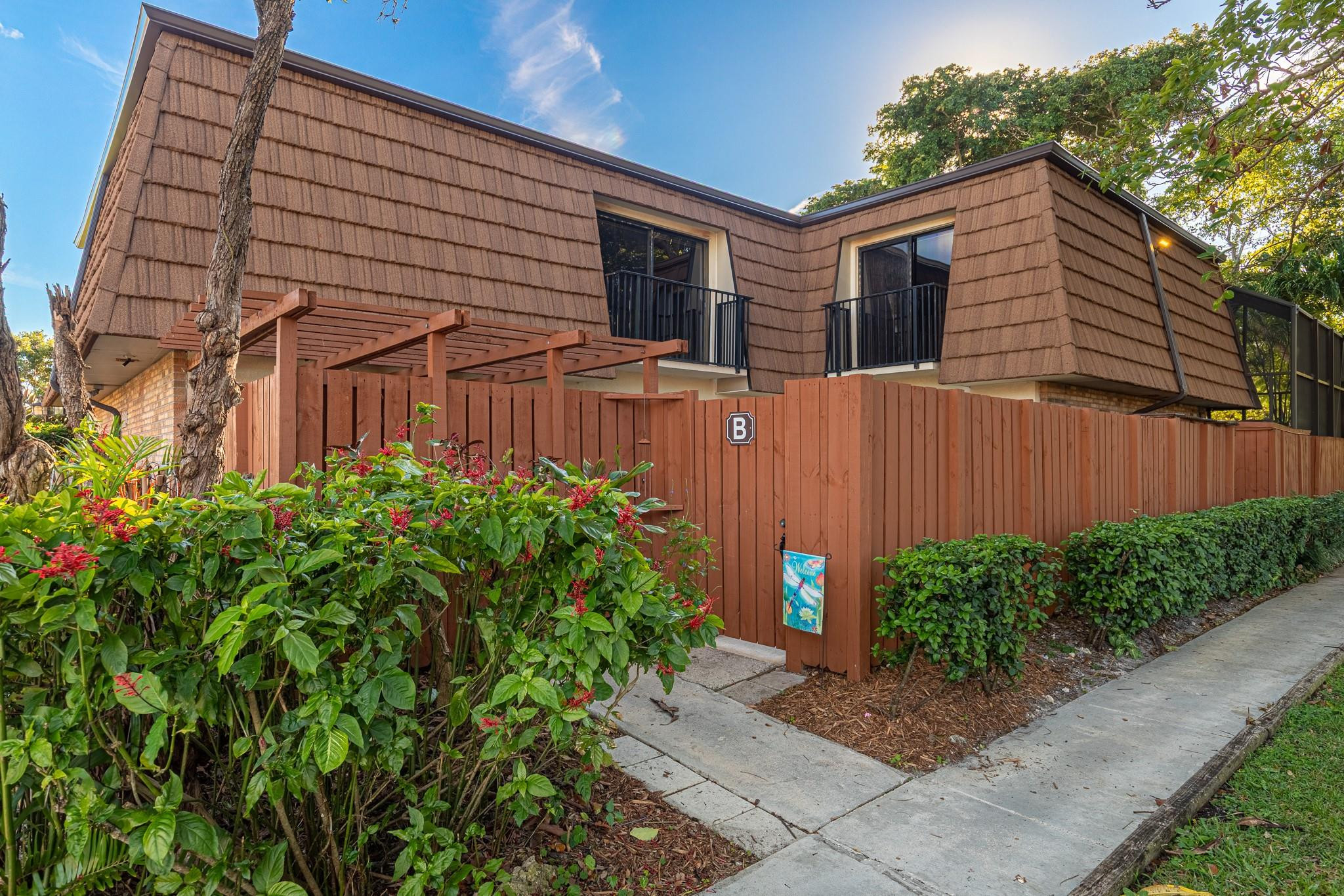 9101 SW 19th Pl #B Davie, FL 33324