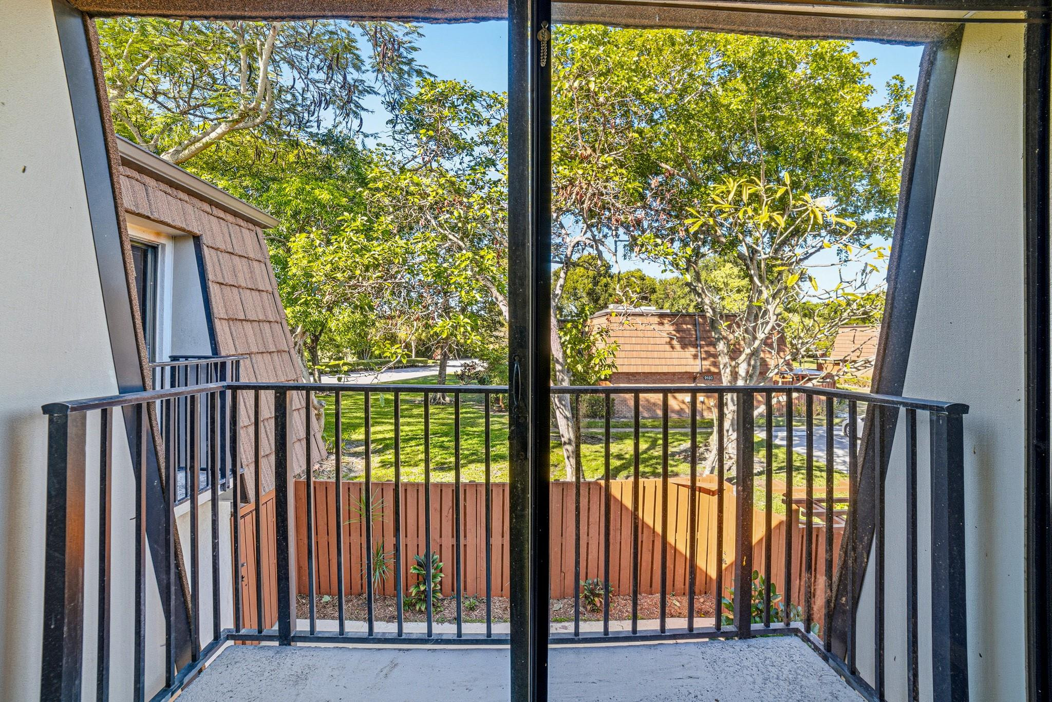 9101 SW 19th Pl #B Davie, FL 33324