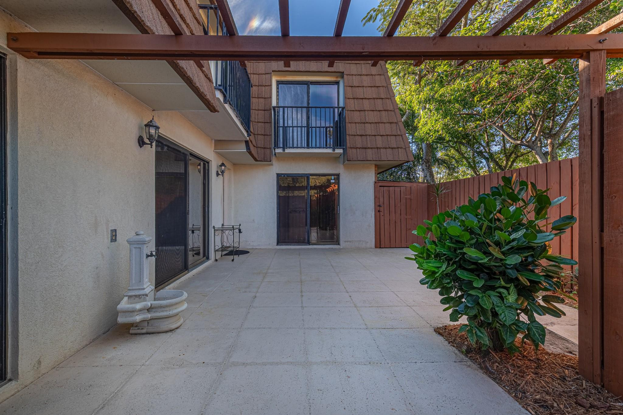 9101 SW 19th Pl #B Davie, FL 33324