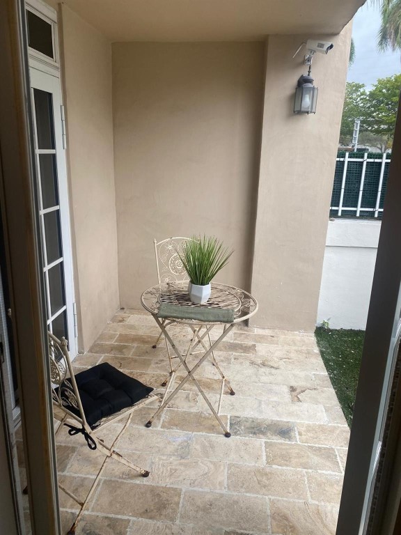 1280 S Alhambra #1105 Coral Gables, FL 33146