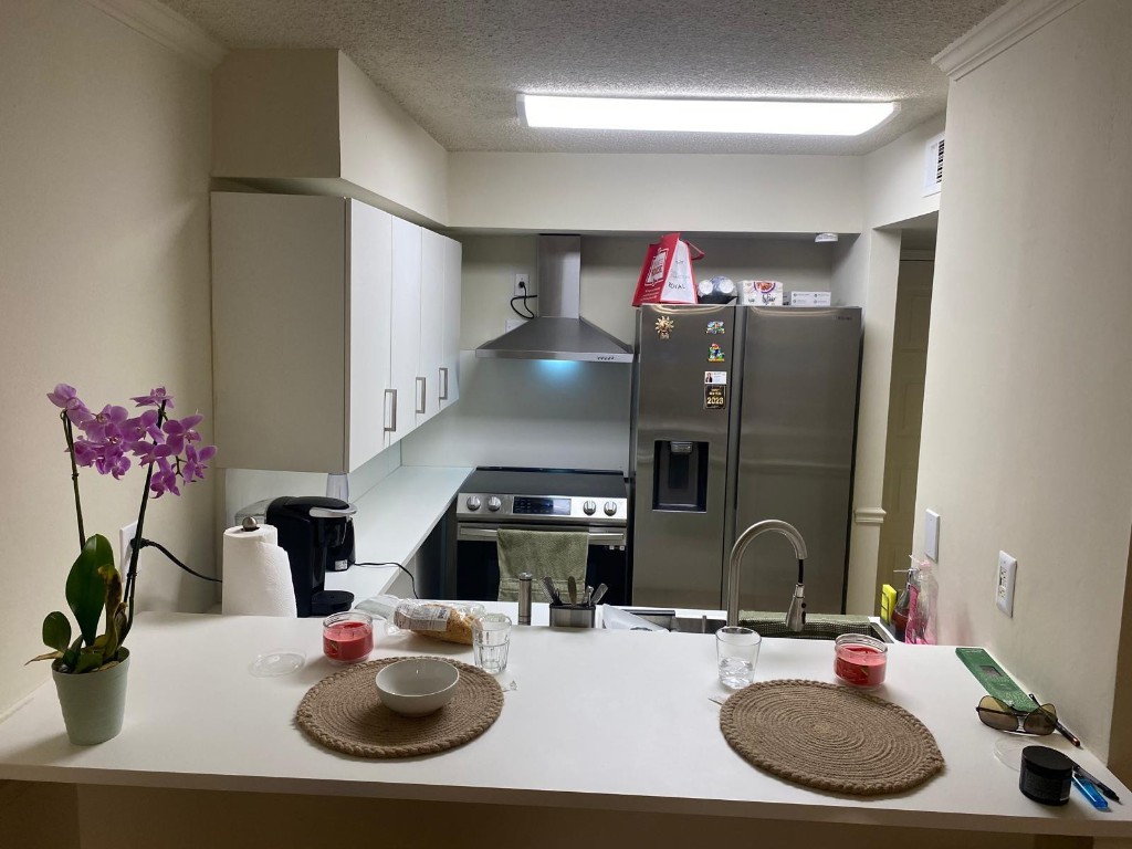 1280 S Alhambra #1105 Coral Gables, FL 33146