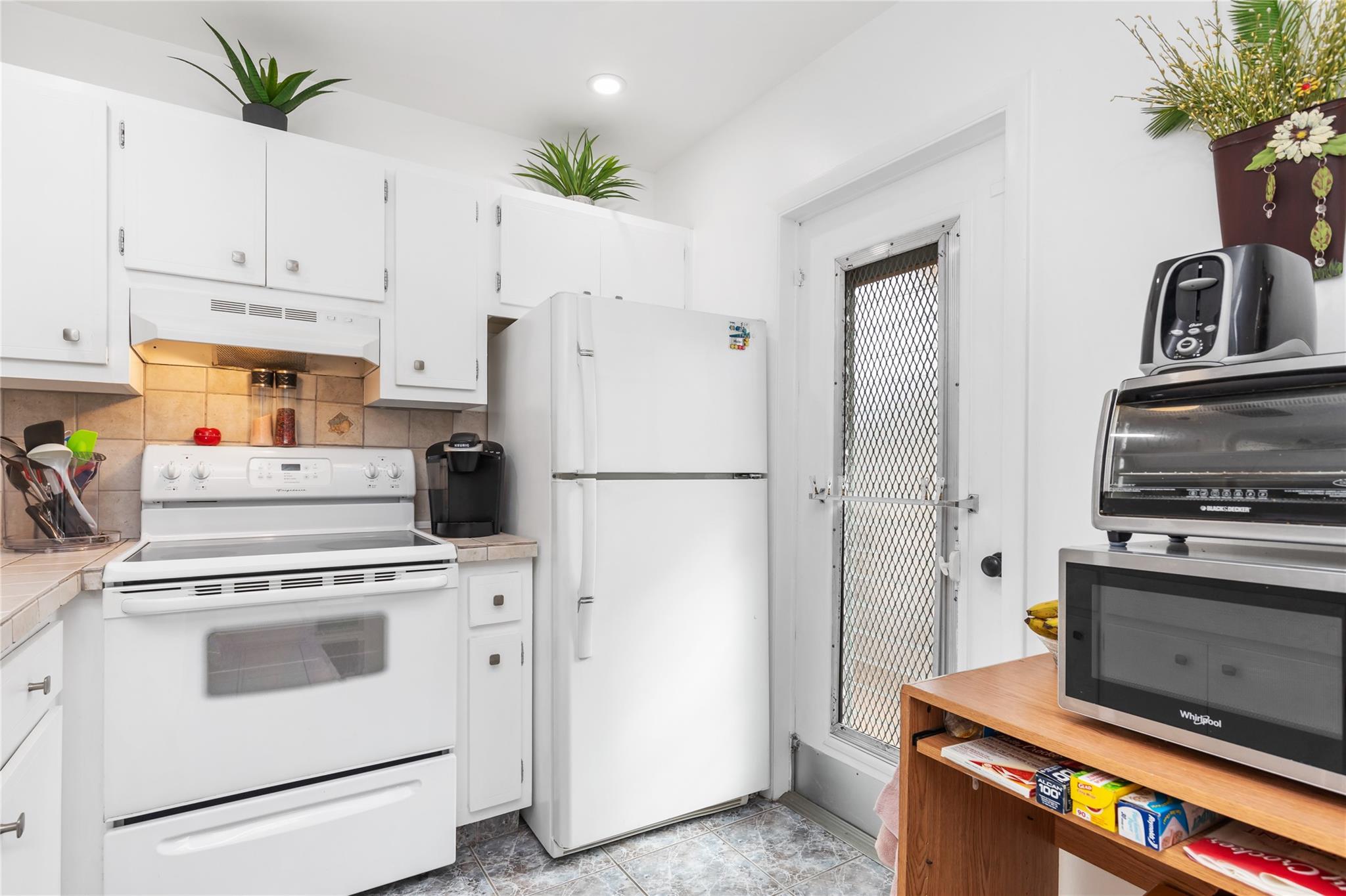 4441 NW 16th St #J110 Fort Lauderdale, FL 33313