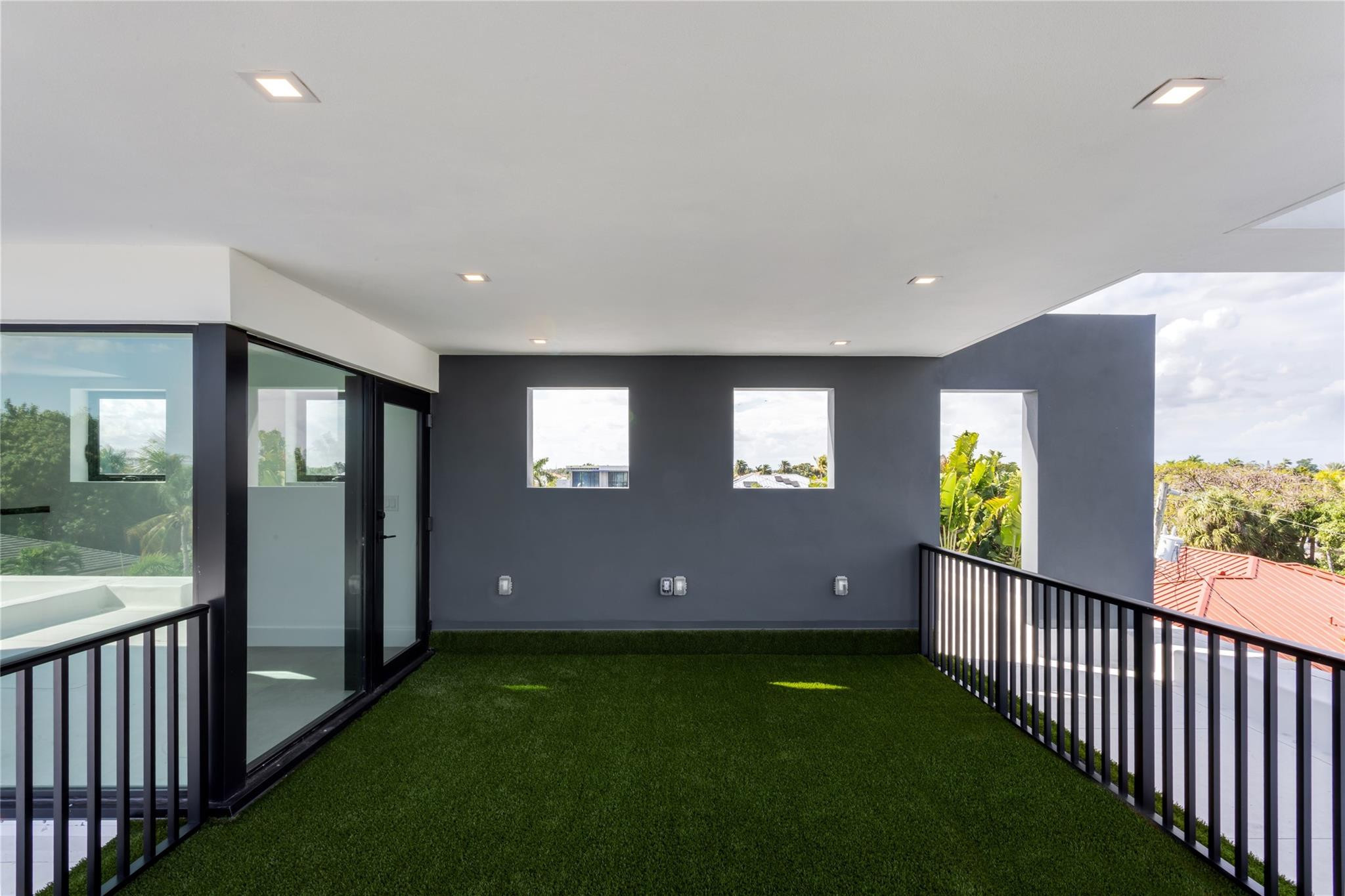 3205 Leigh Pompano Beach, FL 33062