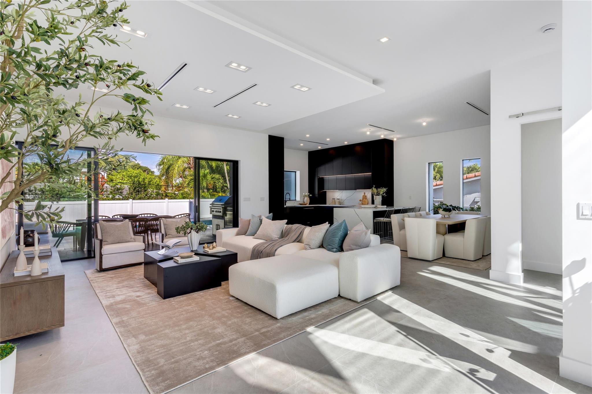 3205 Leigh Pompano Beach, FL 33062