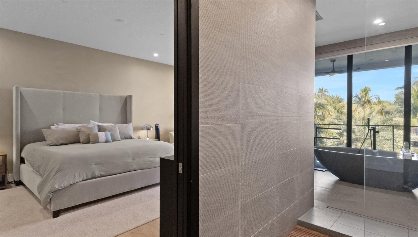 823 Ponce De Leon Fort Lauderdale, FL 33316