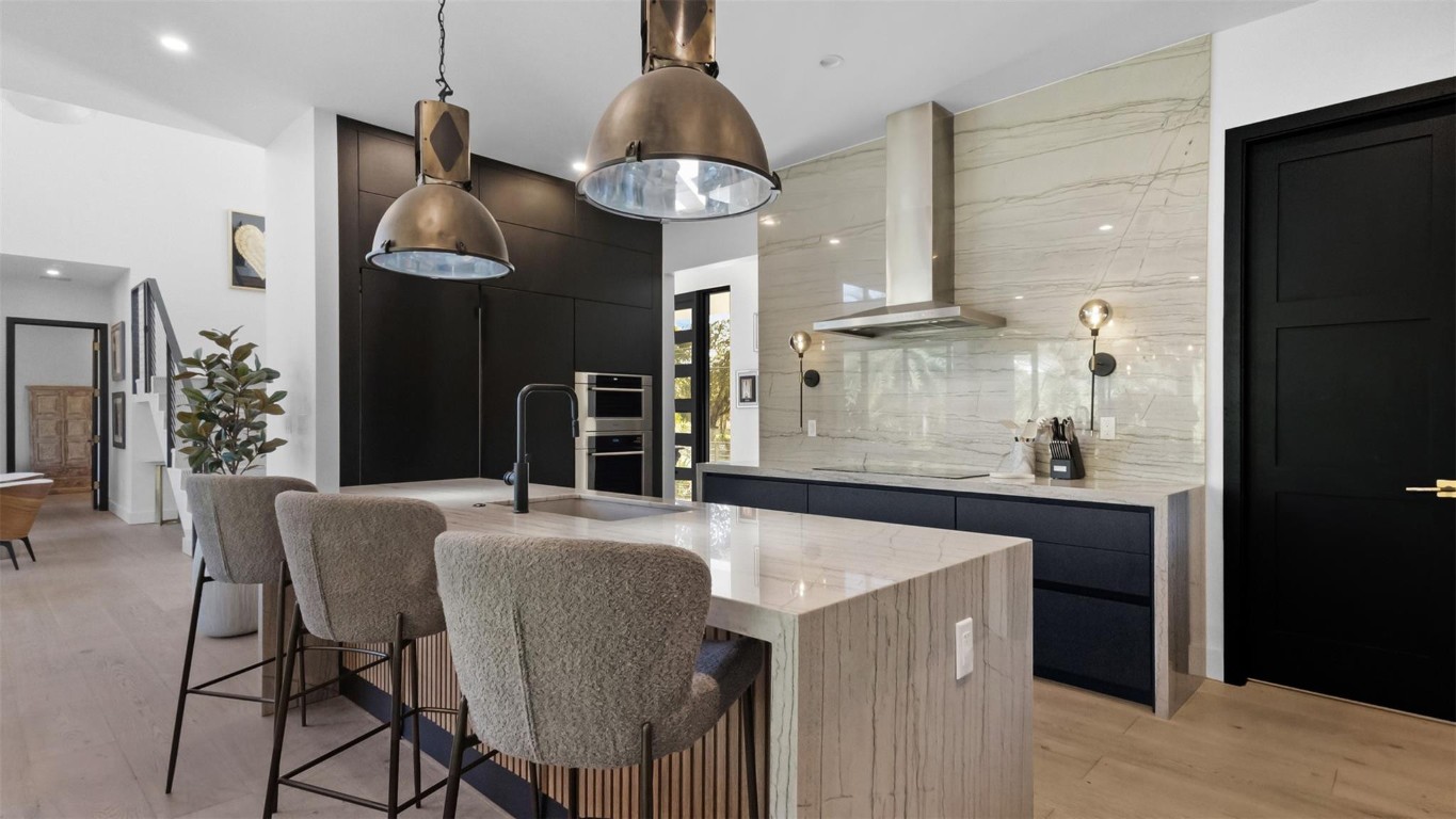 823 Ponce De Leon Fort Lauderdale, FL 33316