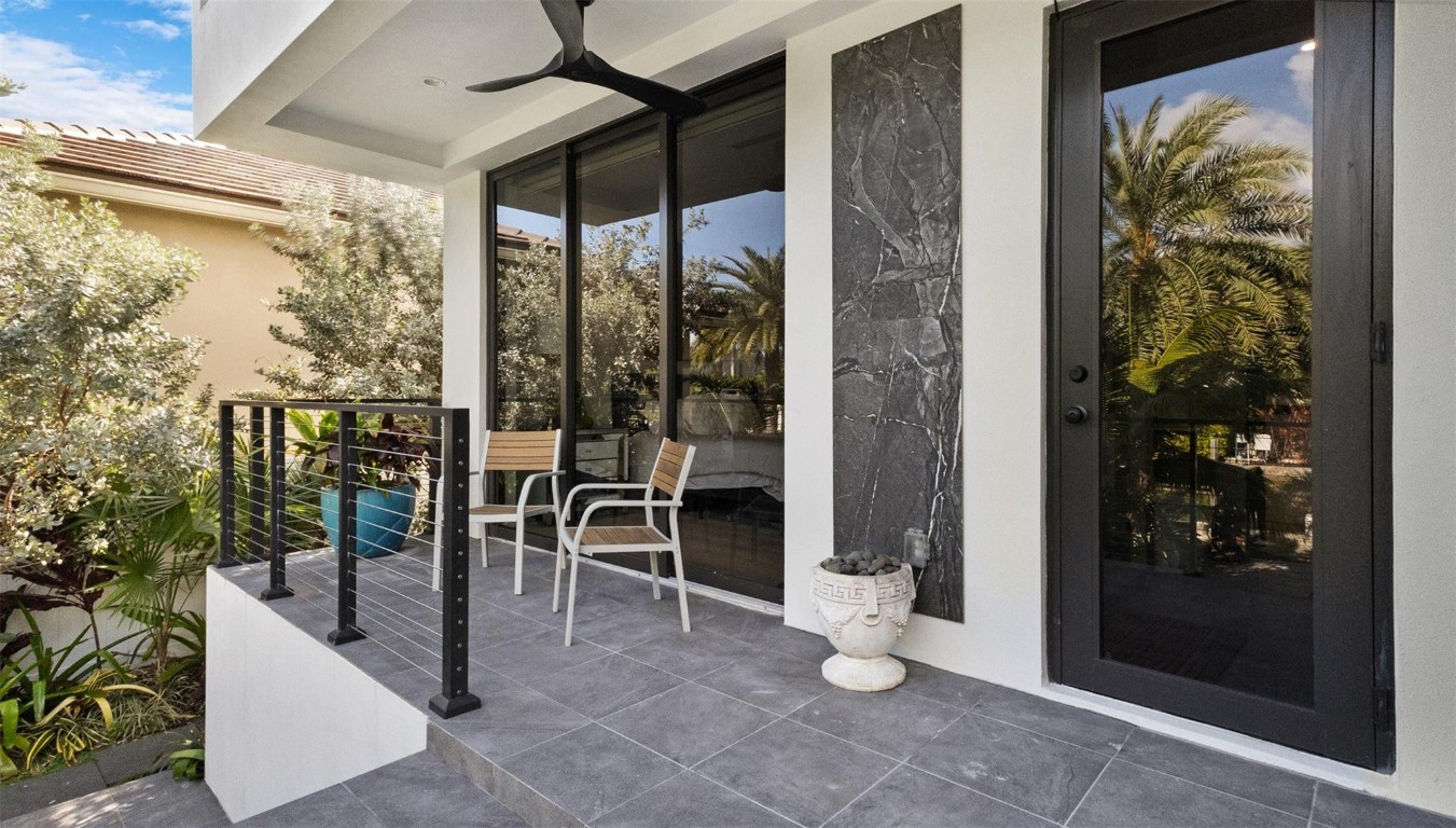 823 Ponce De Leon Fort Lauderdale, FL 33316