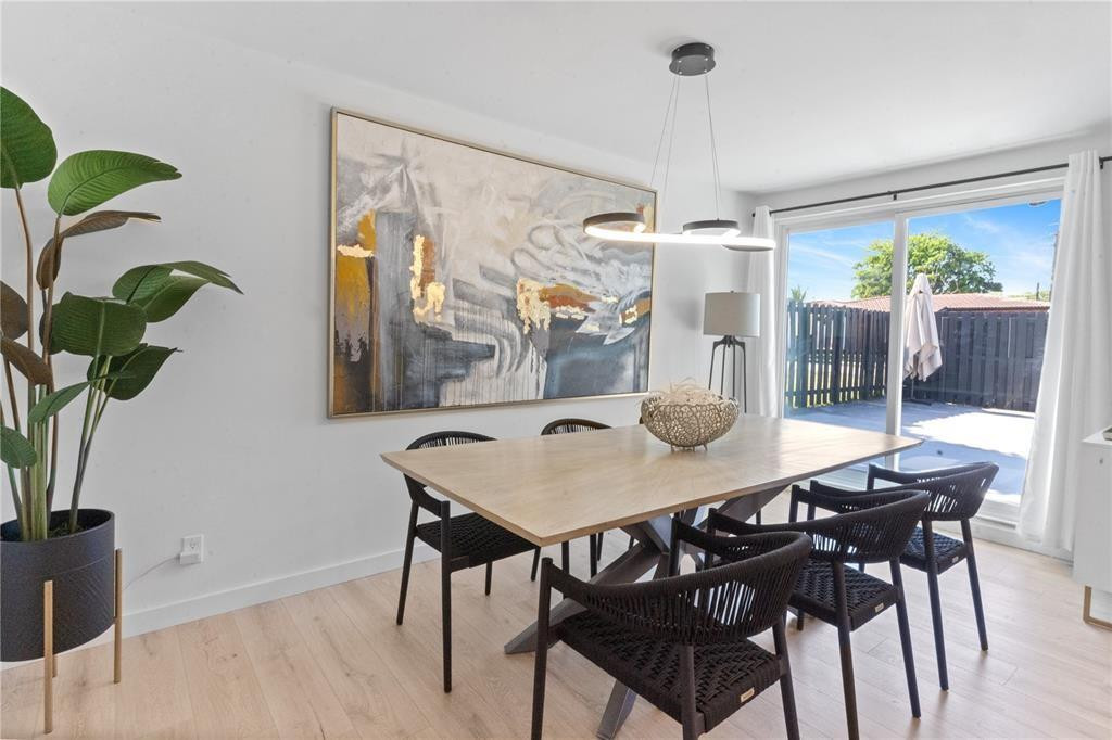 48 SE 7th Hollywood, FL 33004