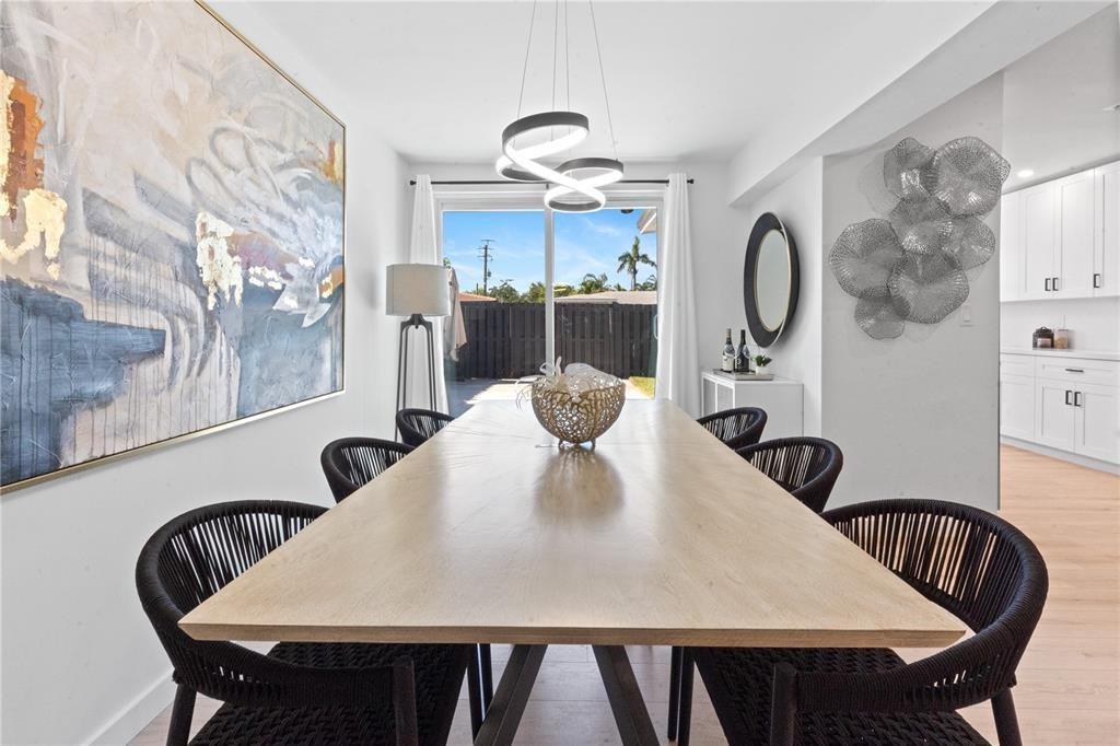 48 SE 7th Hollywood, FL 33004