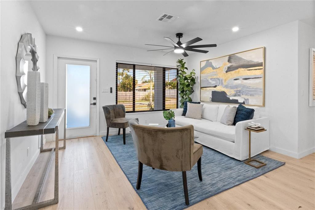 48 SE 7th Hollywood, FL 33004